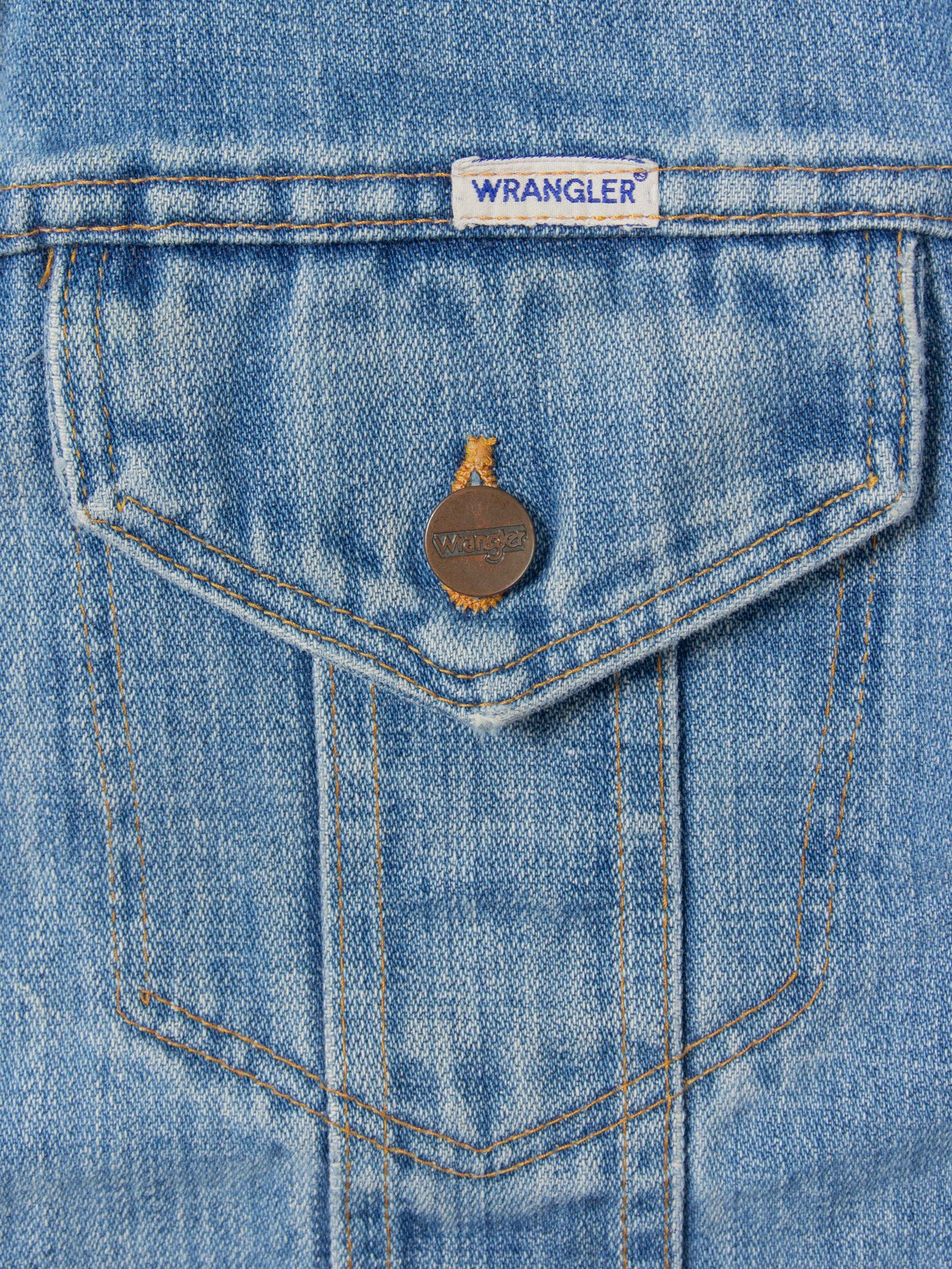 Vtg 1980s Wrangler 'No Fault' Denim Jacket - Made in USA (M)