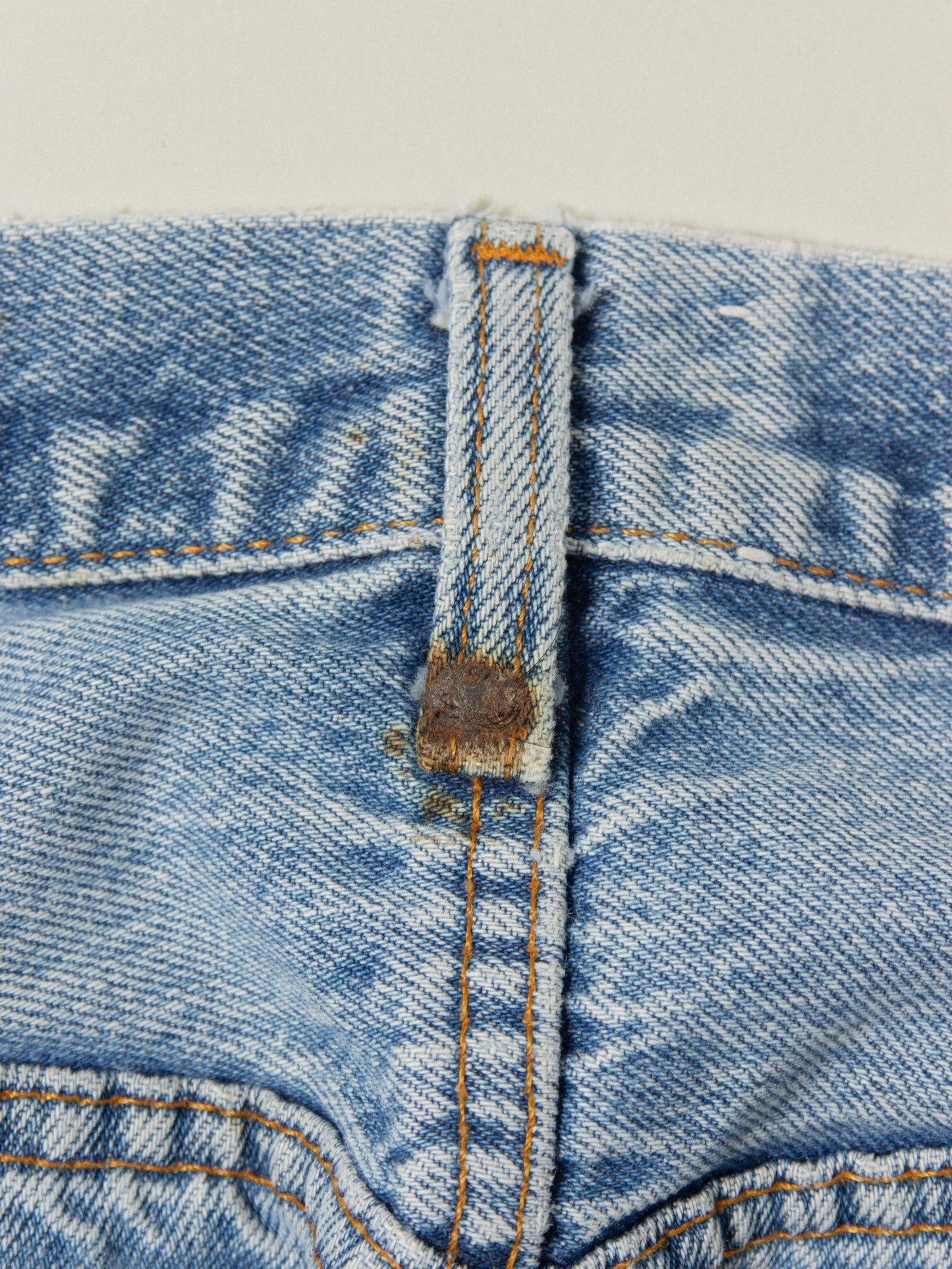 Vtg 1980s Levi's 501 - Made in USA (32x35)