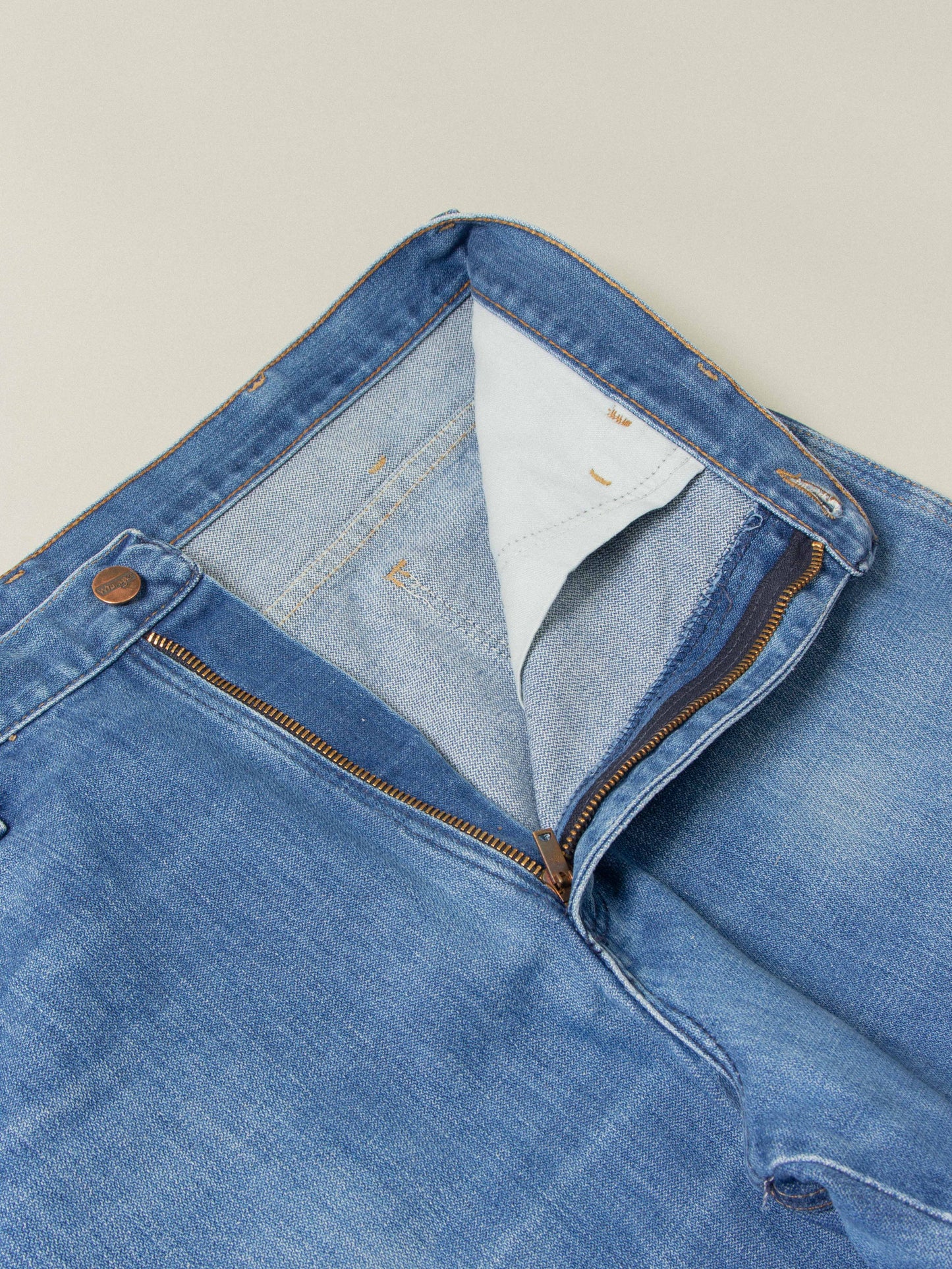 Vtg 1980s Wrangler 'No Fault' Jean - Made in USA (34x33)