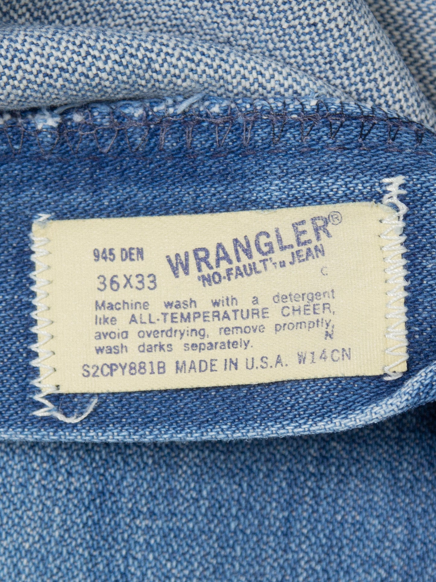 Vtg 1980s Wrangler 'No Fault' Jean - Made in USA (34x33)