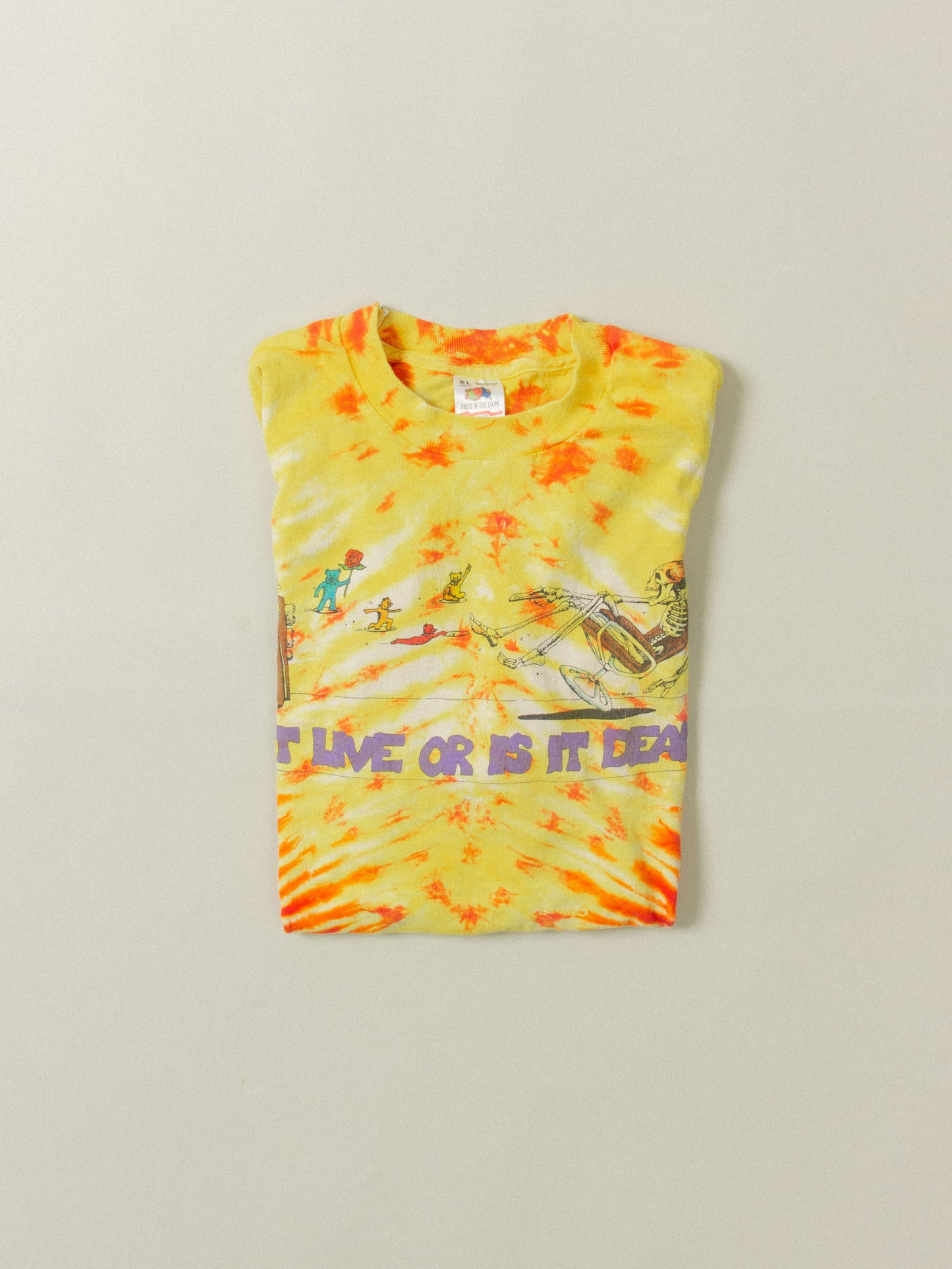 Vtg 1990s Grateful Dead Tee by Fruit of the Loom - Made in USA (L/XL)