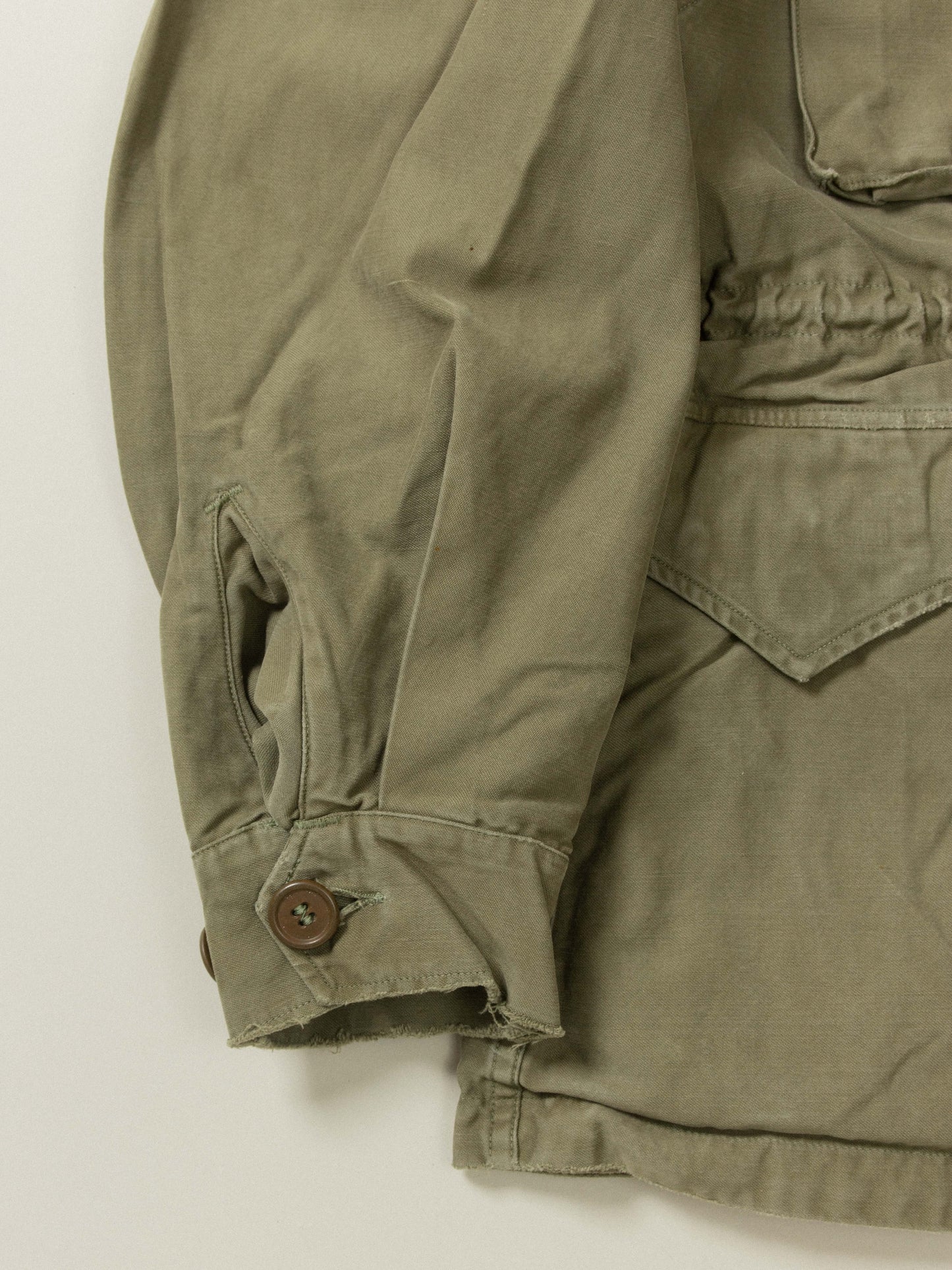 Vtg WWII US Army M-43 Field Jacket (M)