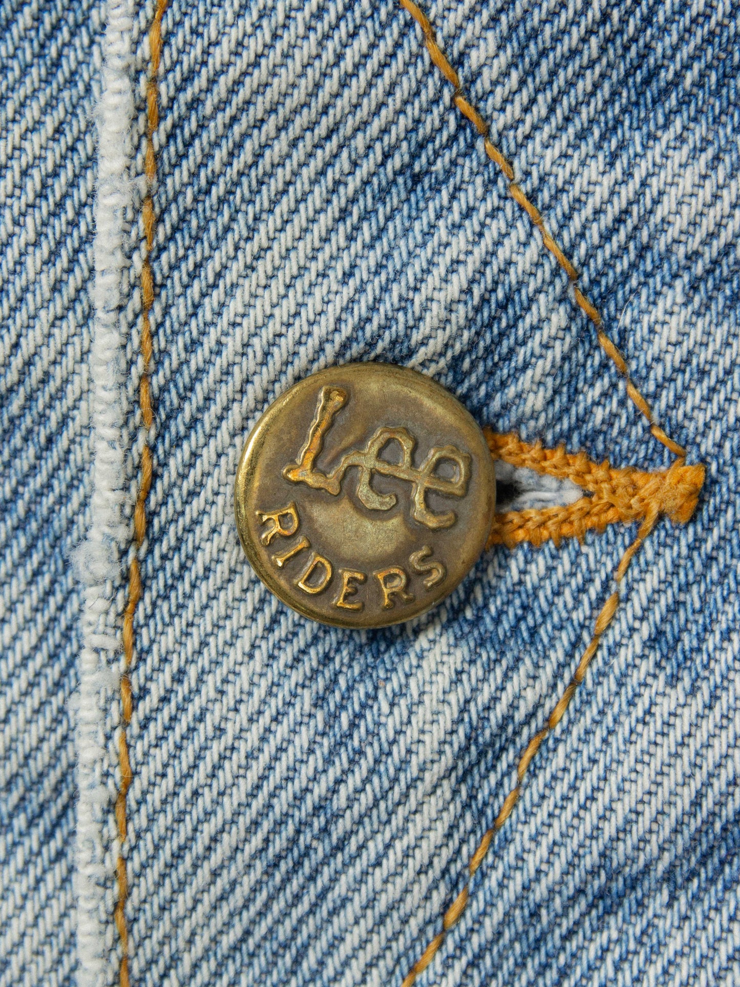 Vtg 1990s Lee Riders Denim Jacket (XL)