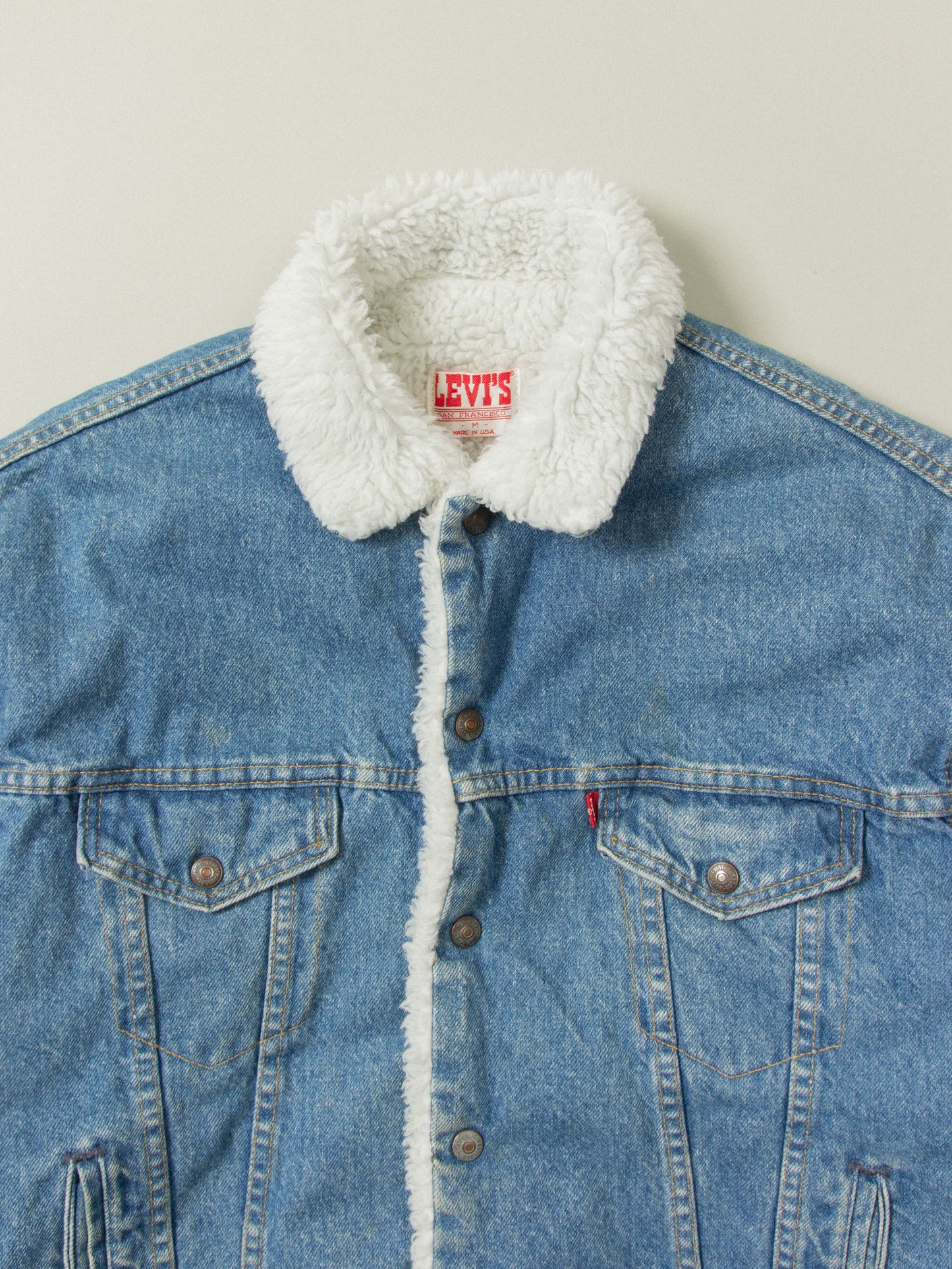 Vtg Levi's Sherpa Denim Jacket - Made in USA (L)