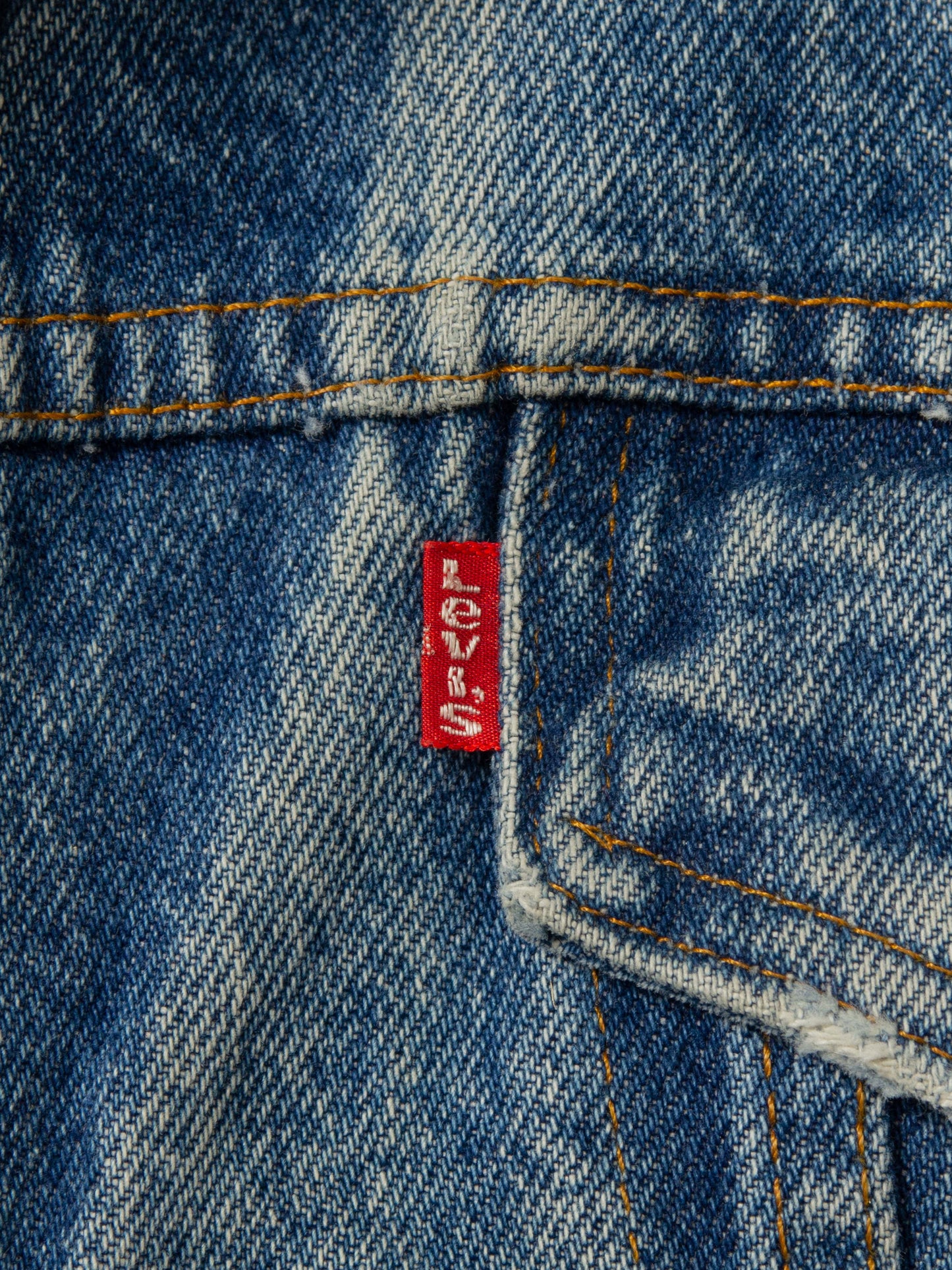 Vtg 1980s Levi's Sherpa Denim Jacket - Made in USA (L)