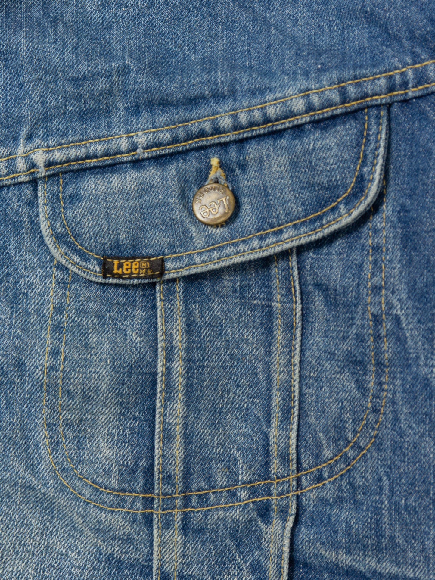 Vtg 1970s Cat-Eye Lee Storm Rider Lined Denim Jacket - Made in USA (L)