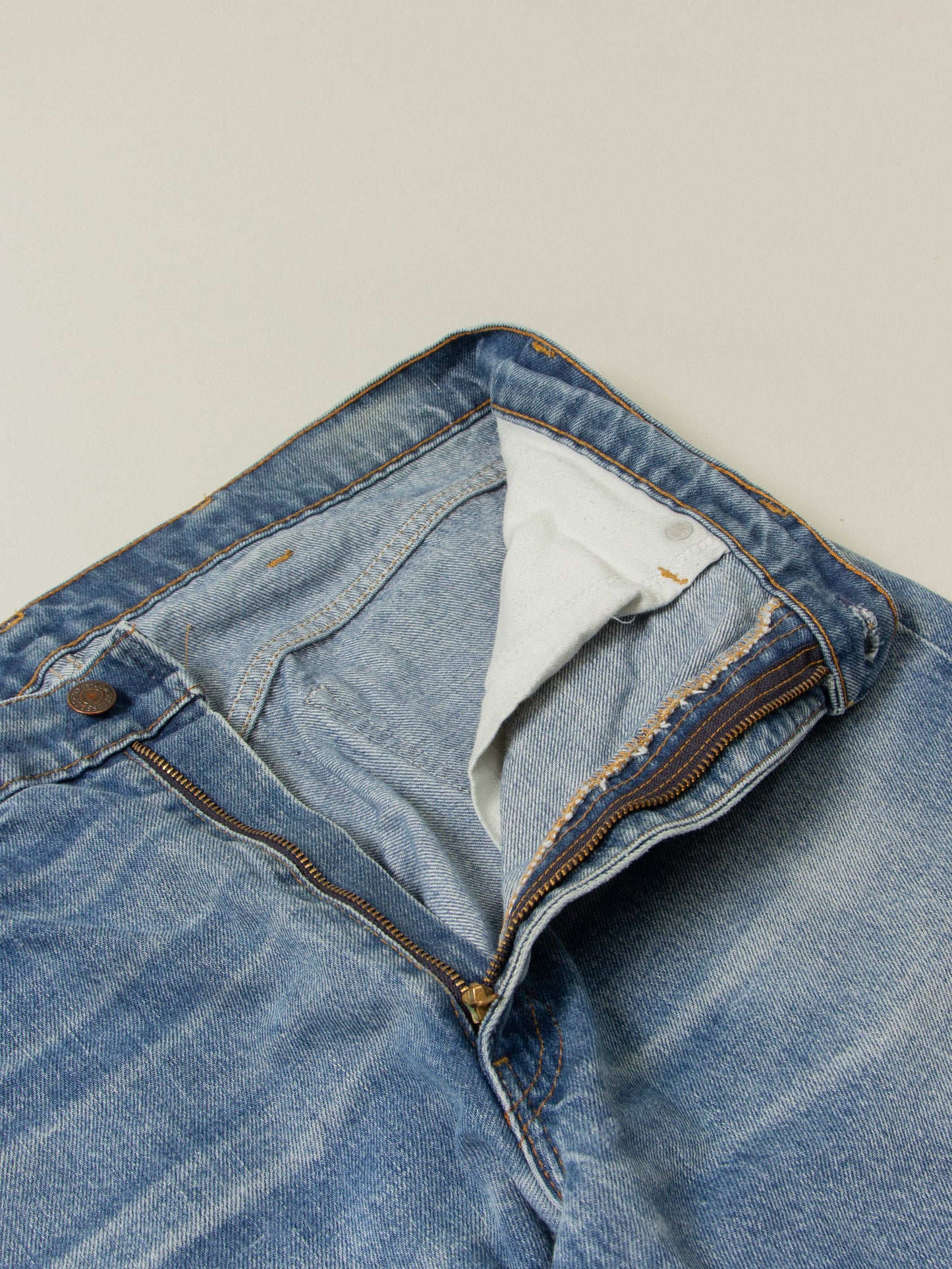 Vtg 1970s Orange Tab Levi's 505 - Made in USA (34x30)