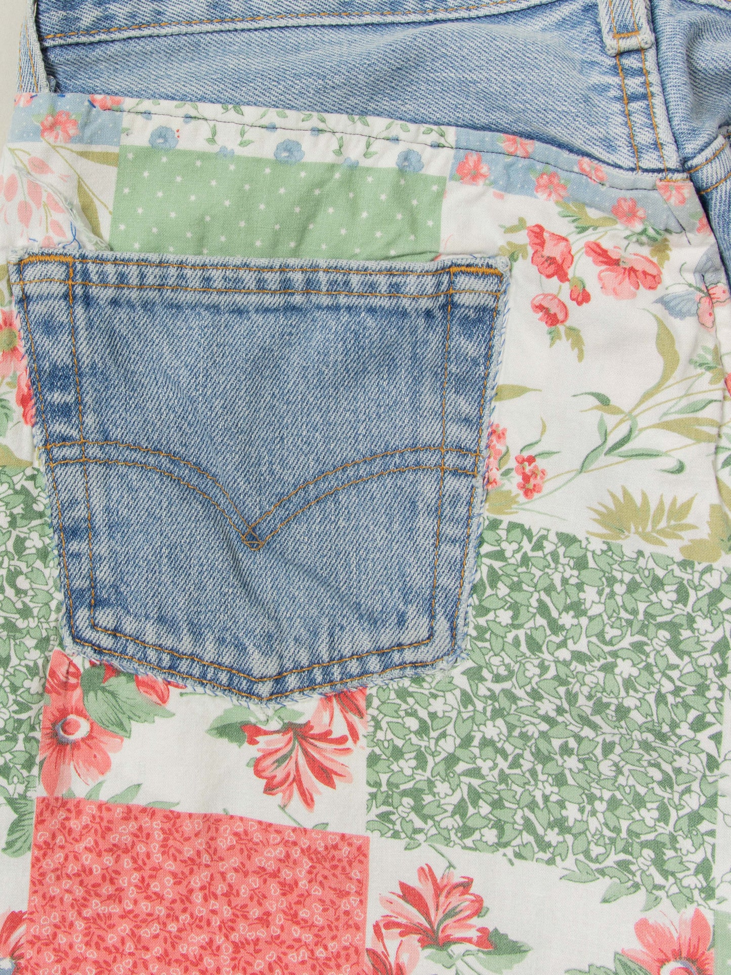 Vtg Customized Levi's 501 (28x31)