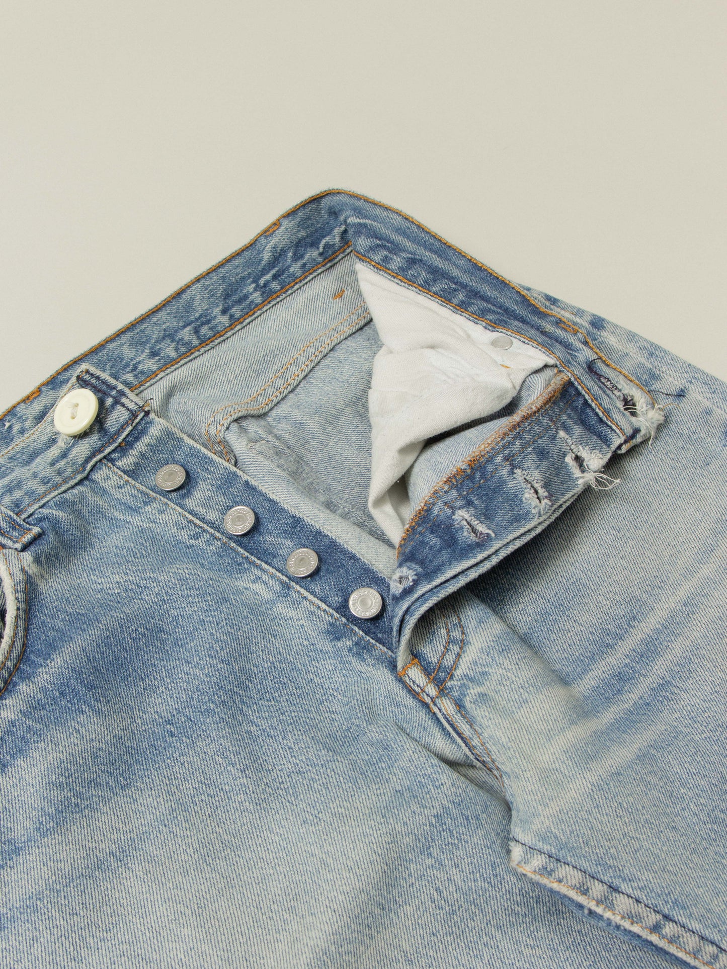 Vtg 1980s Levi's 501 - Made in USA (32x34)