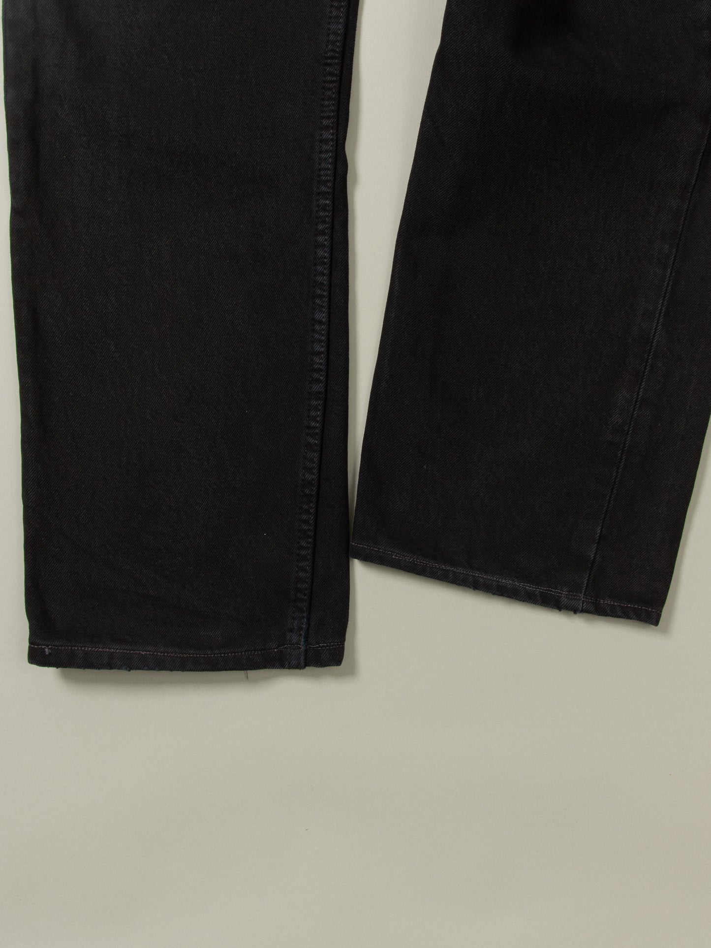 Vtg Early 2000s Black Levi's 501 (32x28)