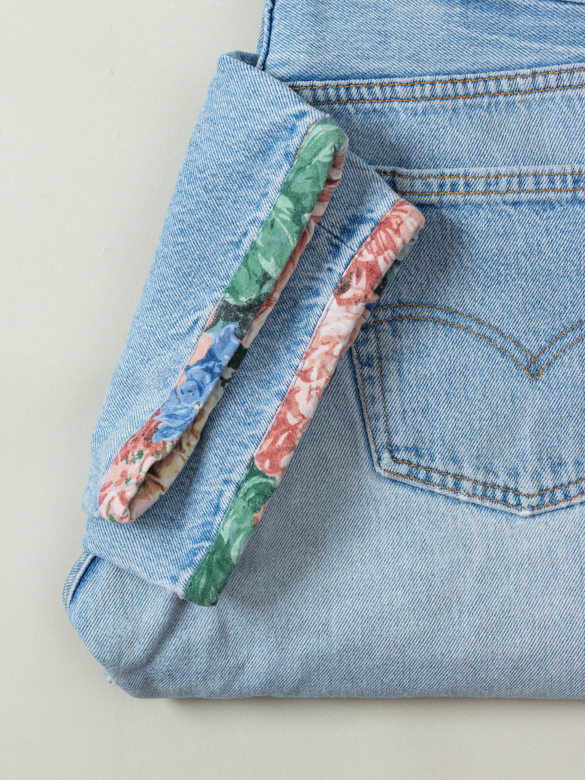 Vtg 1990s Levi's 501 Patched Jeans – Made in USA (32x32)