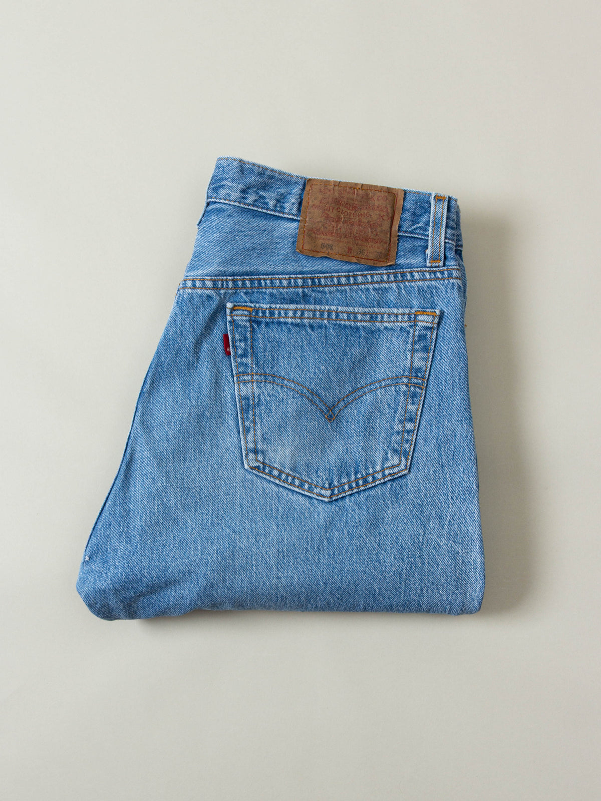 Vtg 1990s Levi's 501 Jeans – Made in USA (34x30)