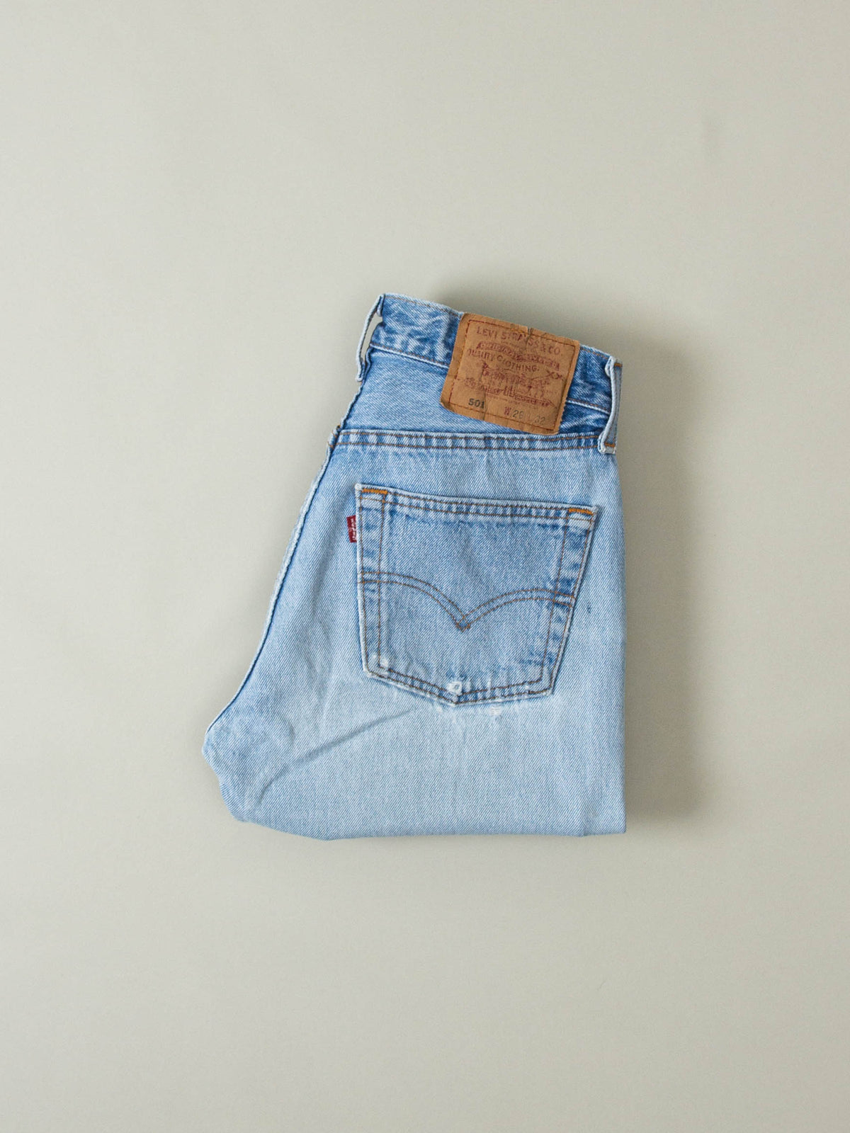Vtg 1990s Levi's 501 Women's Jeans - Made in USA (26x32)