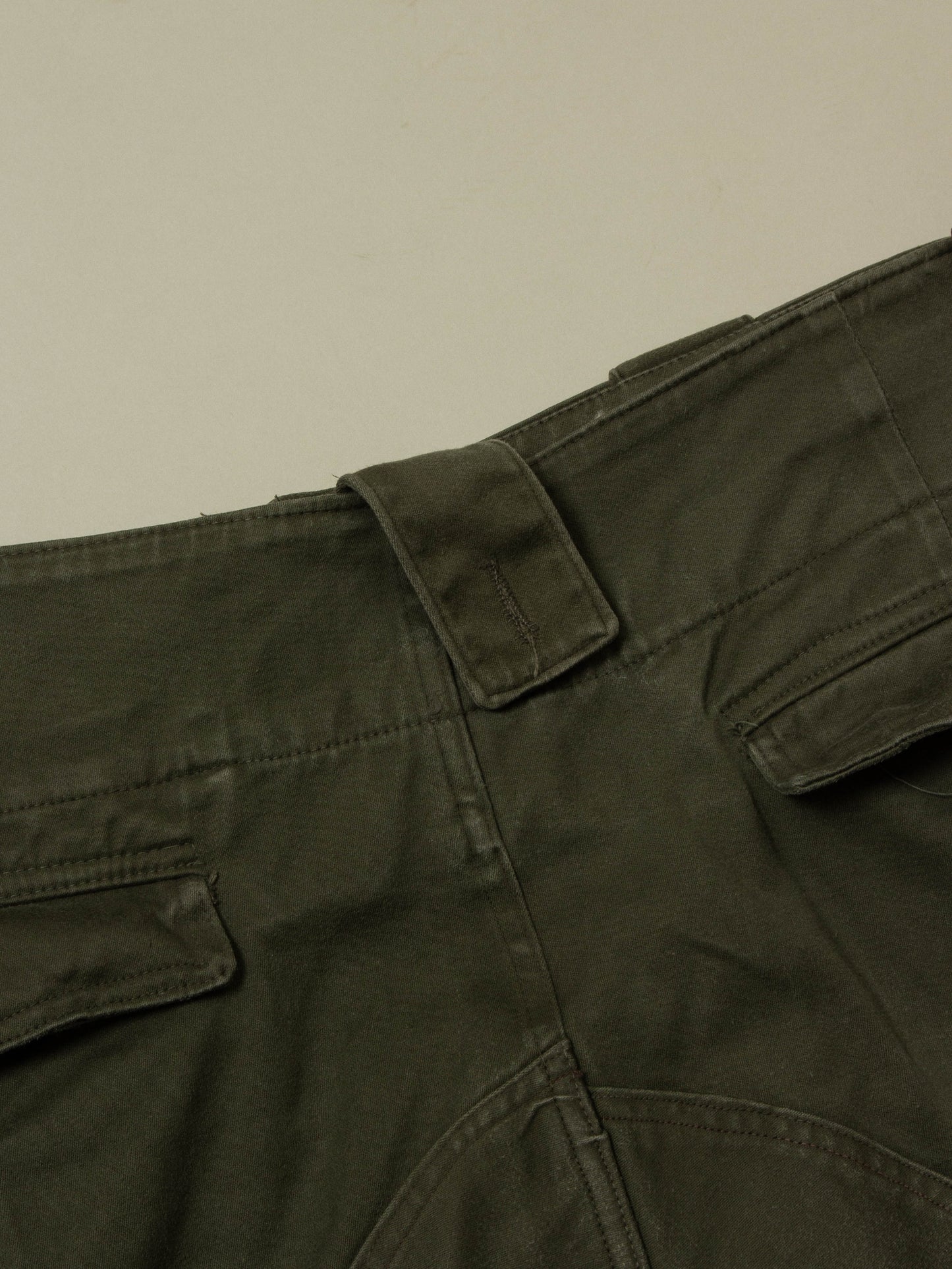 Vtg 1970s Army Cargo Shorts (38")