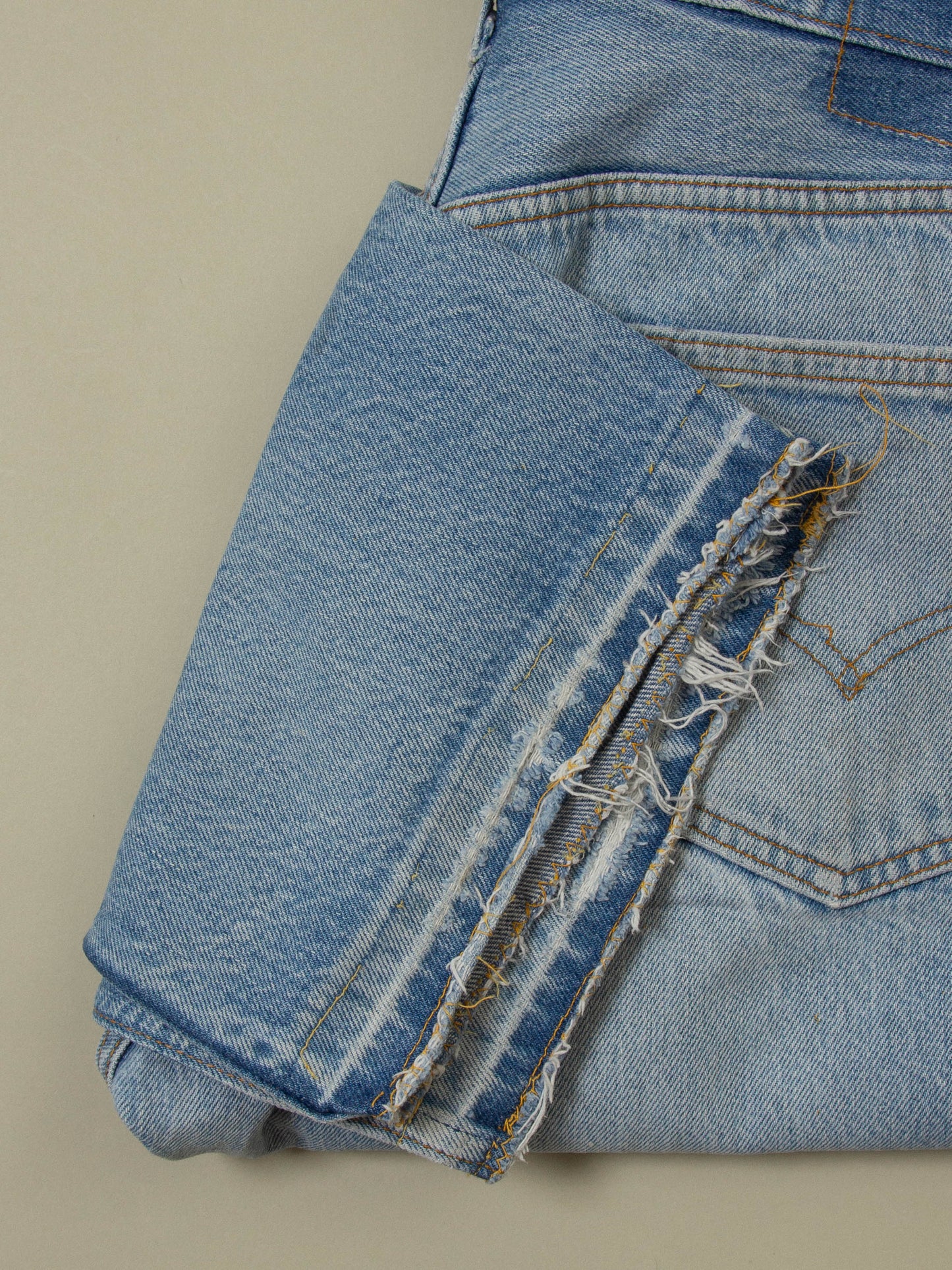 Vtg 1990s Levi's 501 Jeans - Made in USA (36x29)