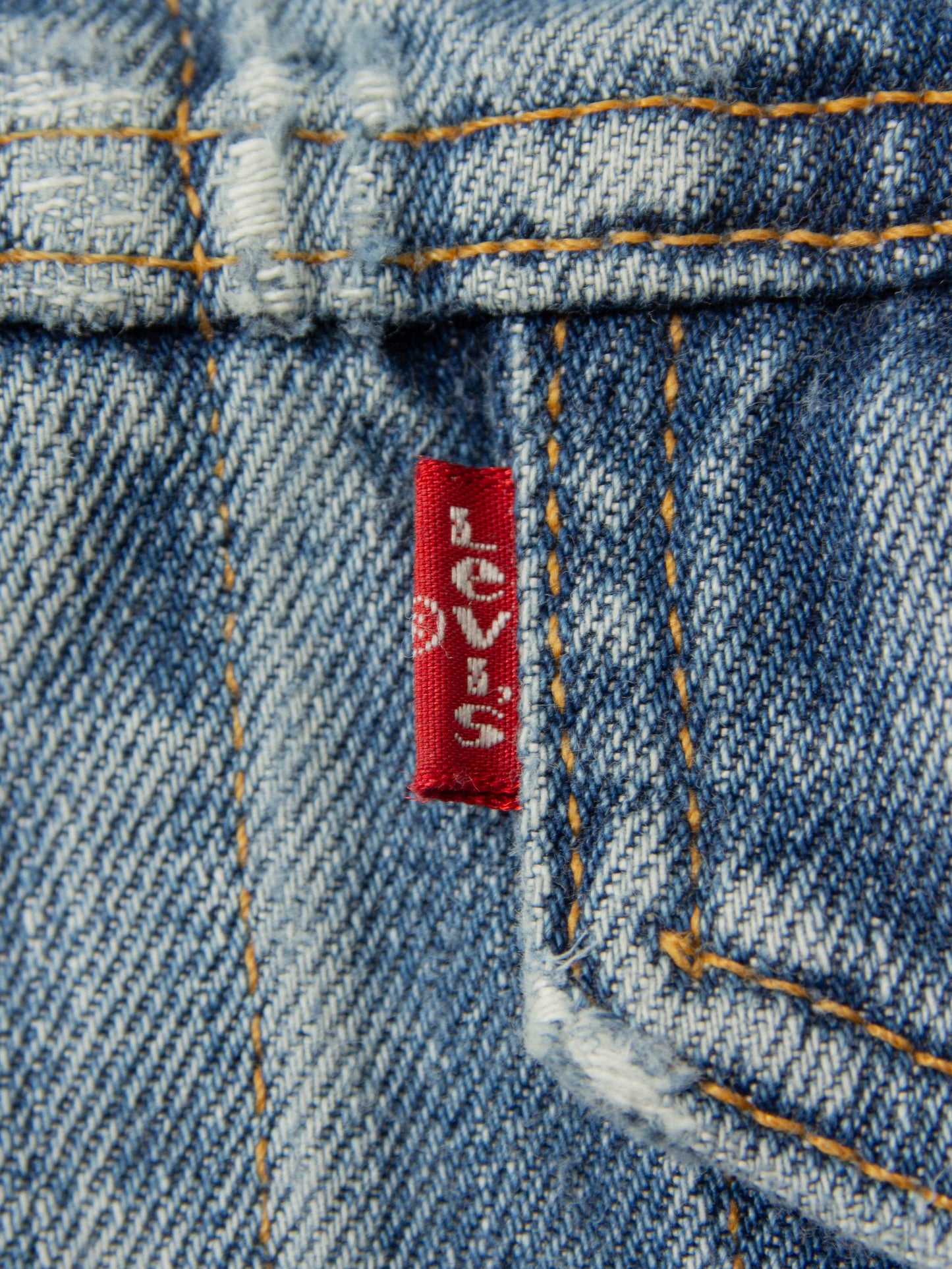 Vtg 1990s Levi's Denim Jacket (S/M)