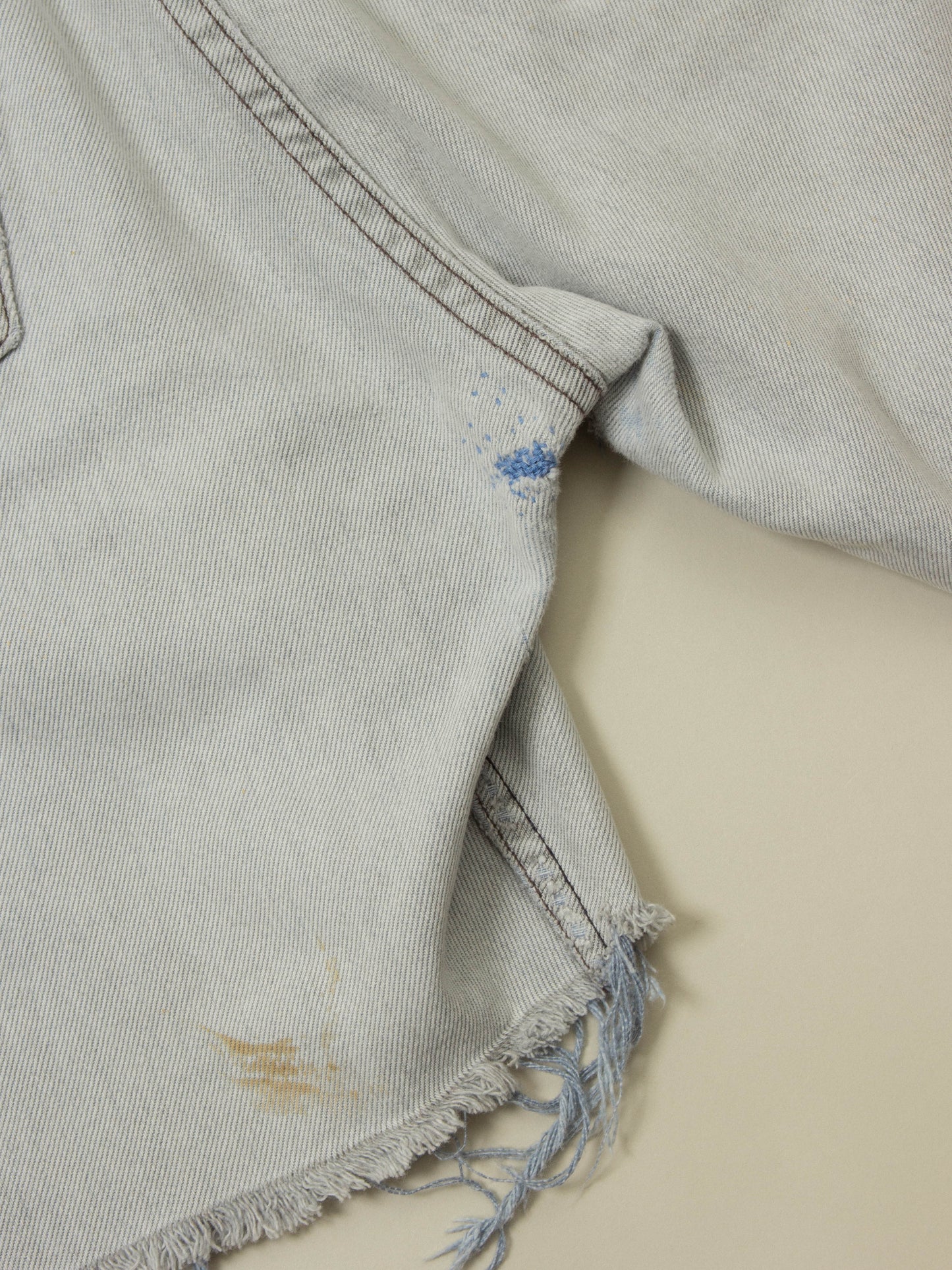 Vtg 1990s Levi's Denim Shorts - Made in USA (32")