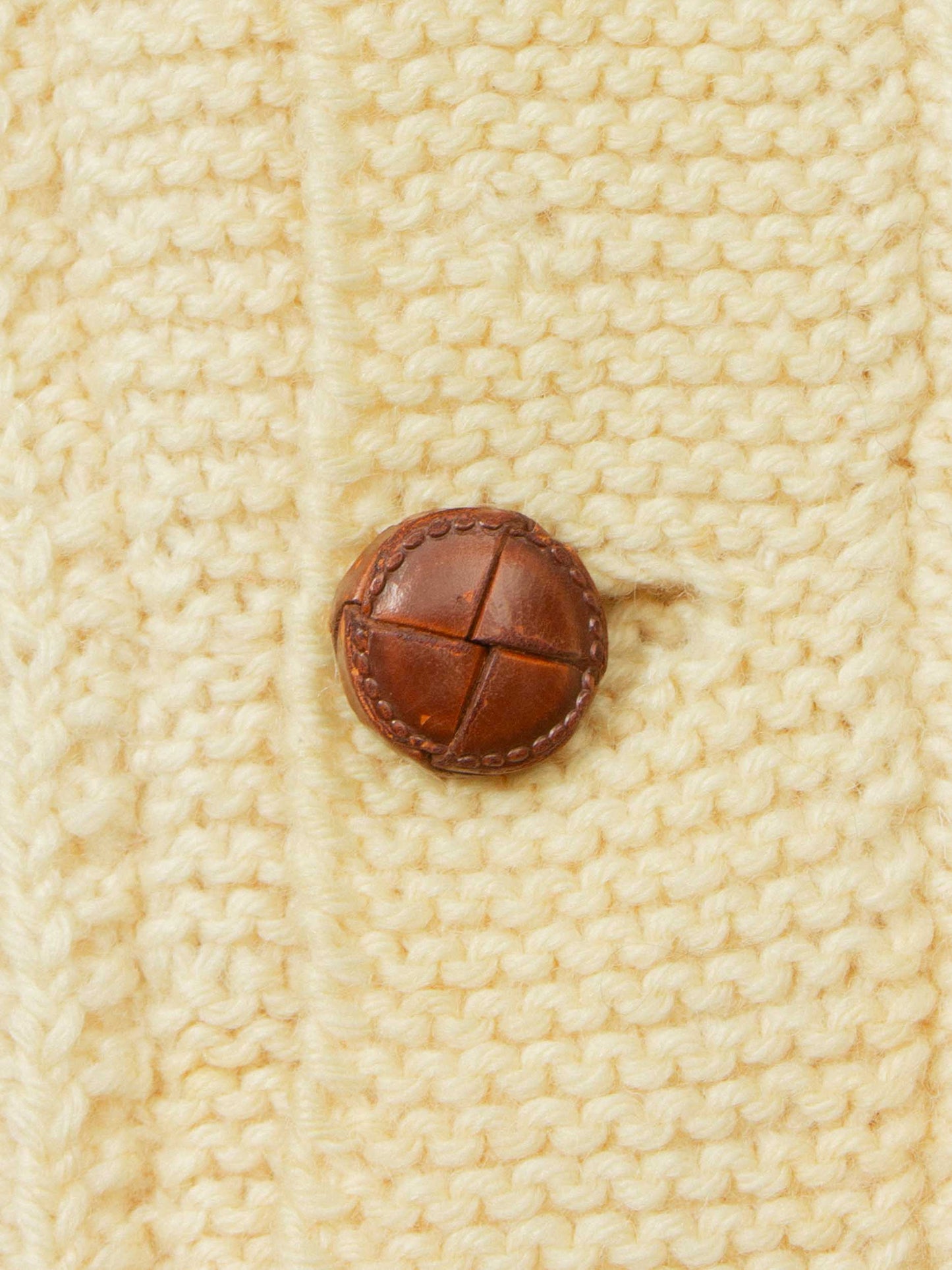 Vtg 1970s Cable Knit Wool Sweater – Made in Ireland (M/L)