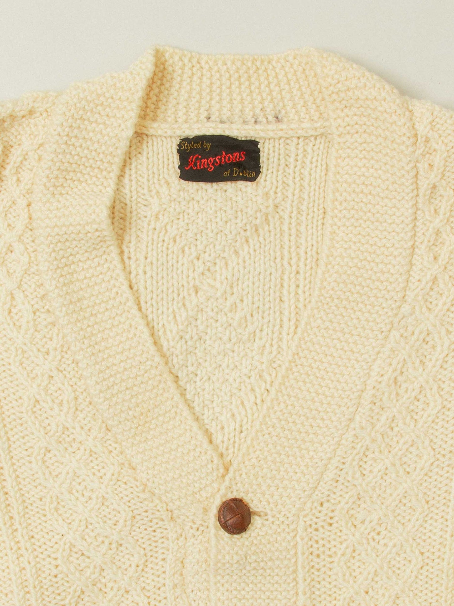 Vtg 1970s Cable Knit Wool Sweater – Made in Ireland (M/L)