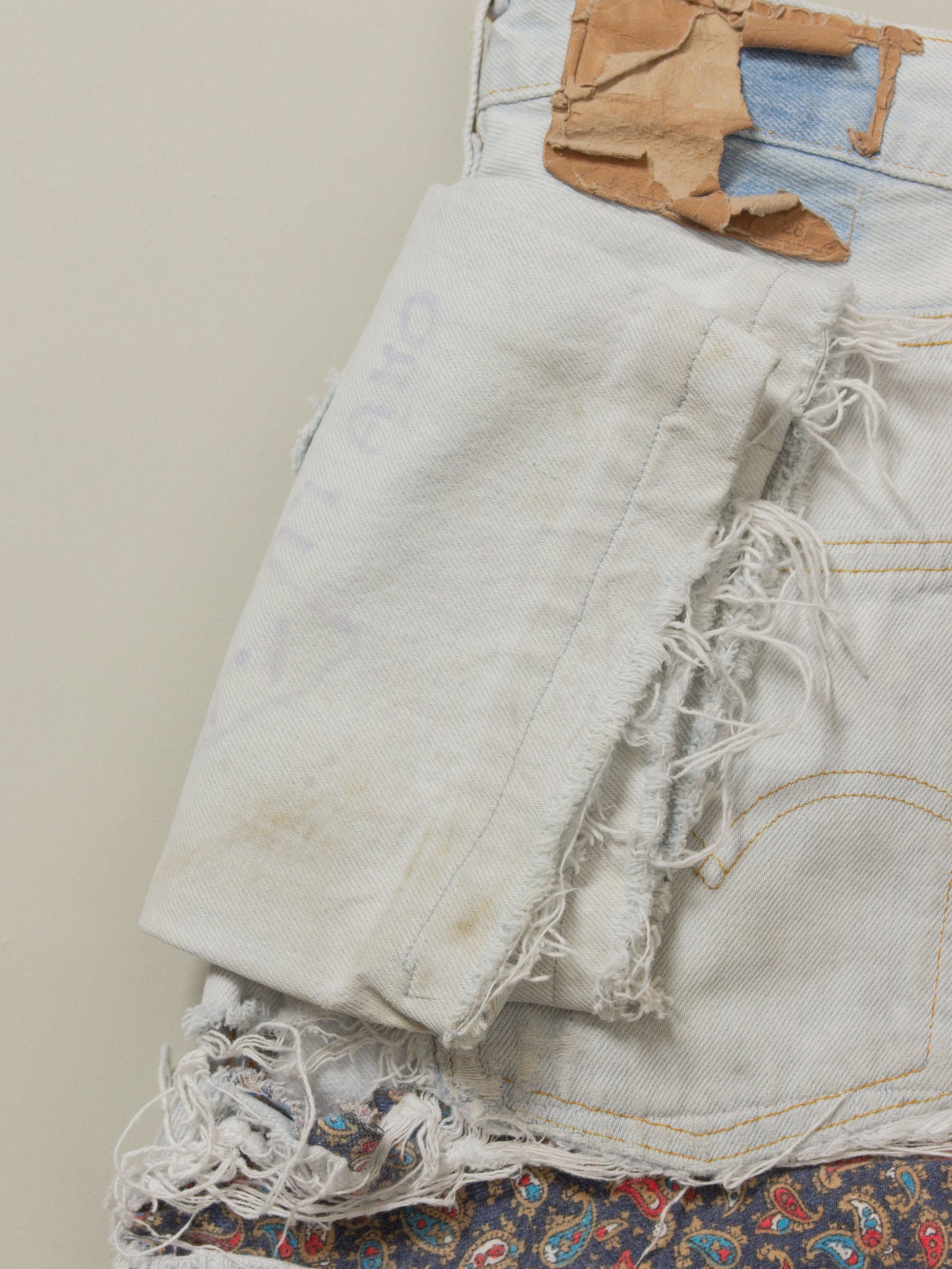 Vtg Customized Levi's 501 Jeans - Made in France (28x26)