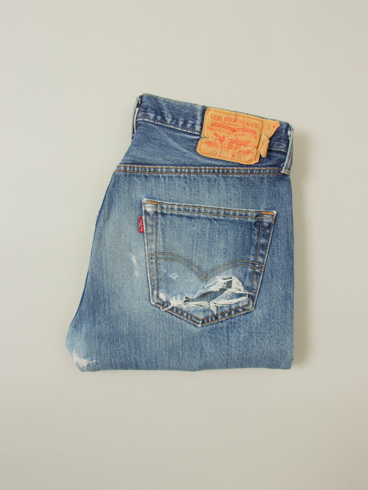 2000s Levi's 501 Jeans (32x34)