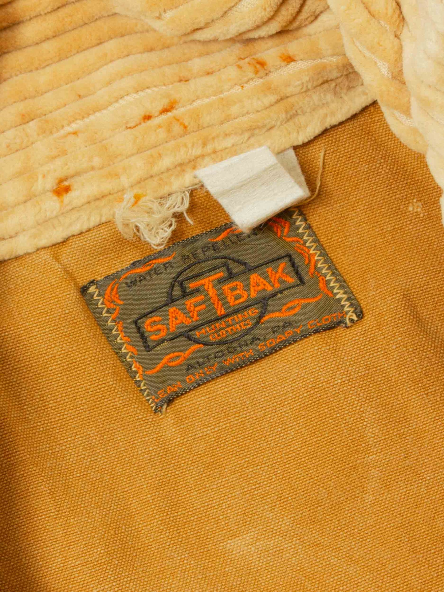 Vtg 1980s Saftbak Hunting Jacket - Made in USA (L)