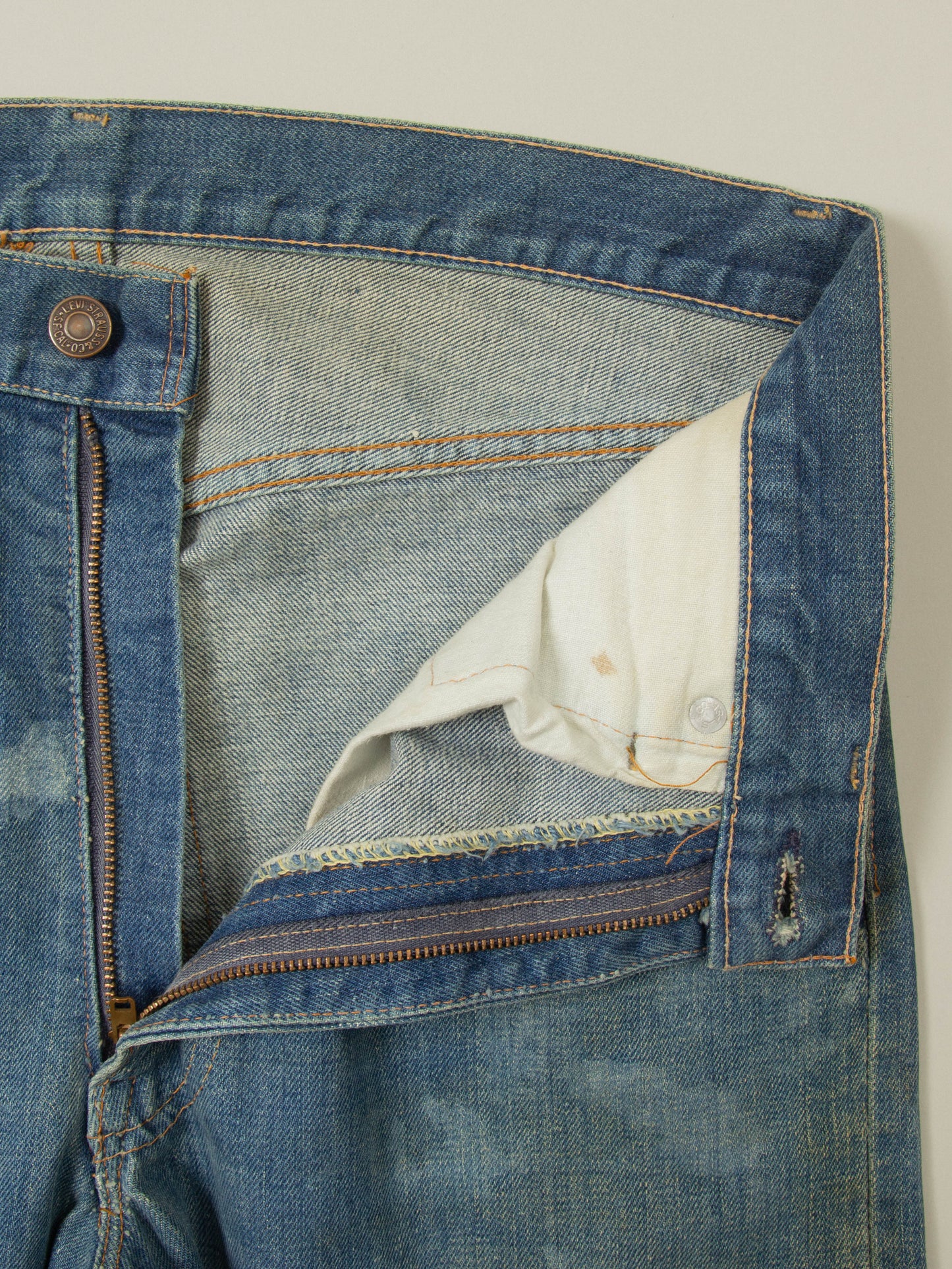 Vtg 1980s Levi's 505 - Made in USA (32x30)