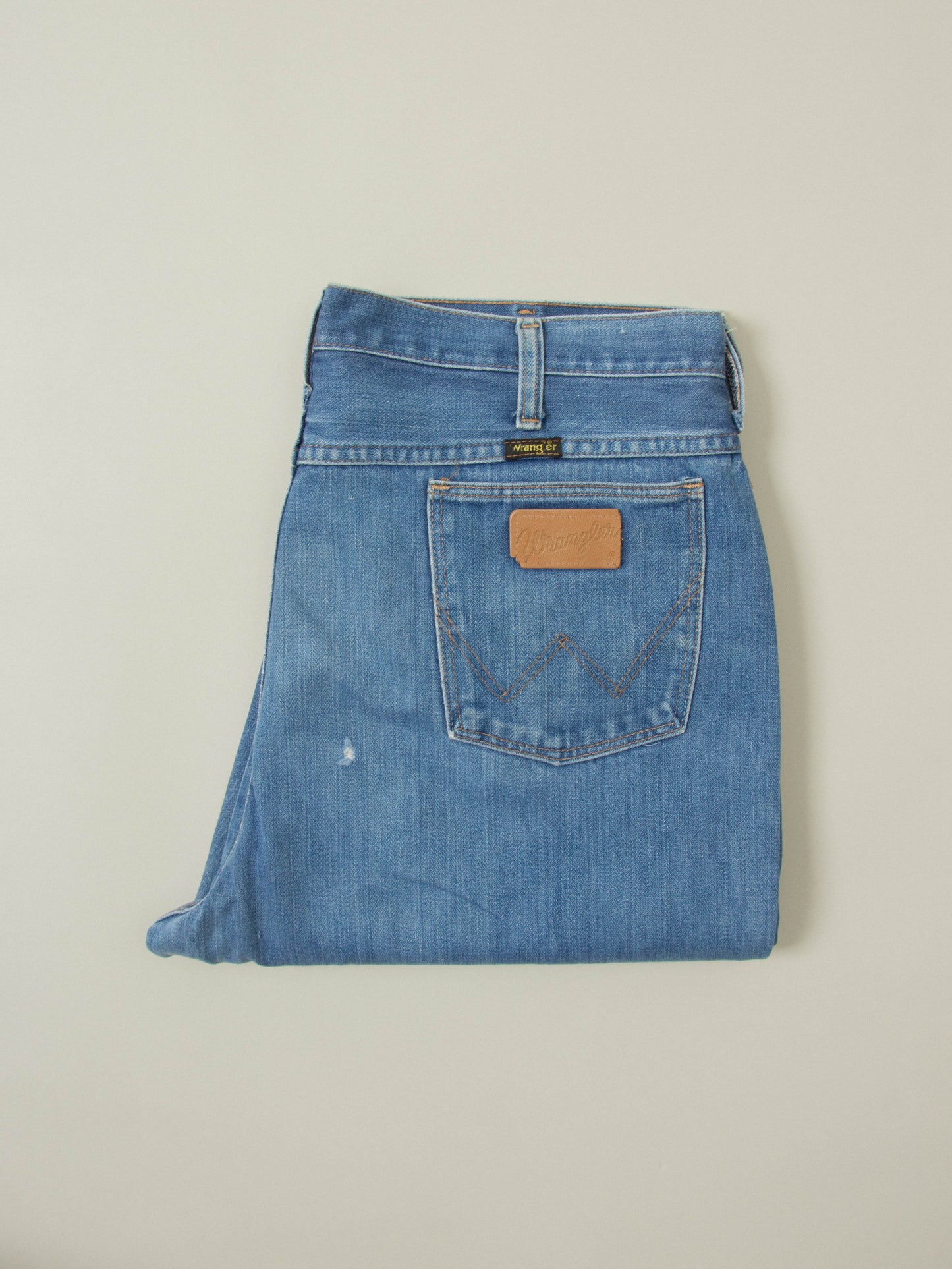 Vtg 1970s Wrangler Bootcut Jeans – Made in USA (38x31)