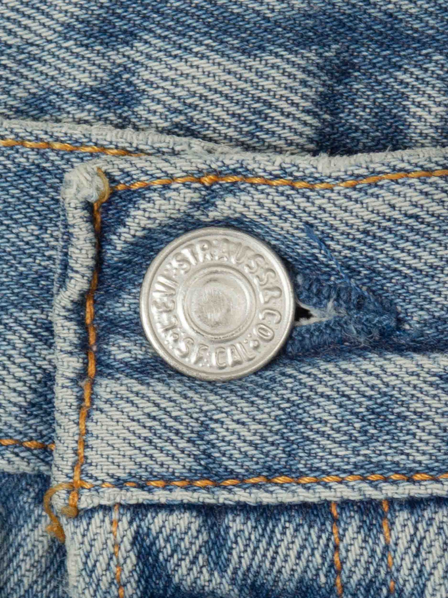 Vtg 1990s Levi's 501 Jeans – Made in USA (34x30)