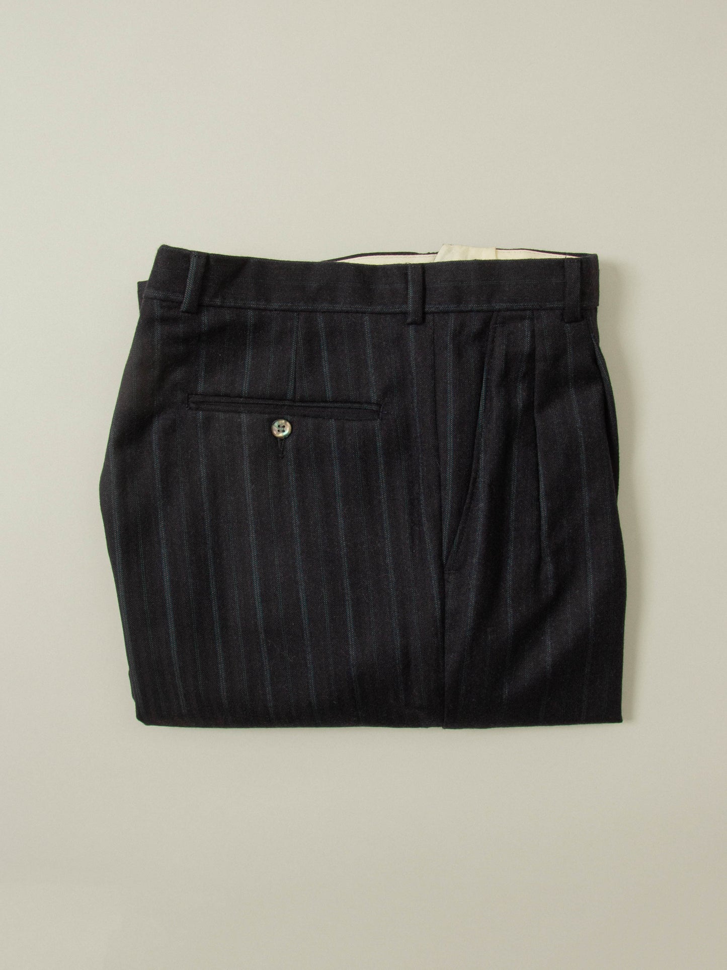 Vtg Pinstriped Pleated Wool Dress Trousers (34x32)