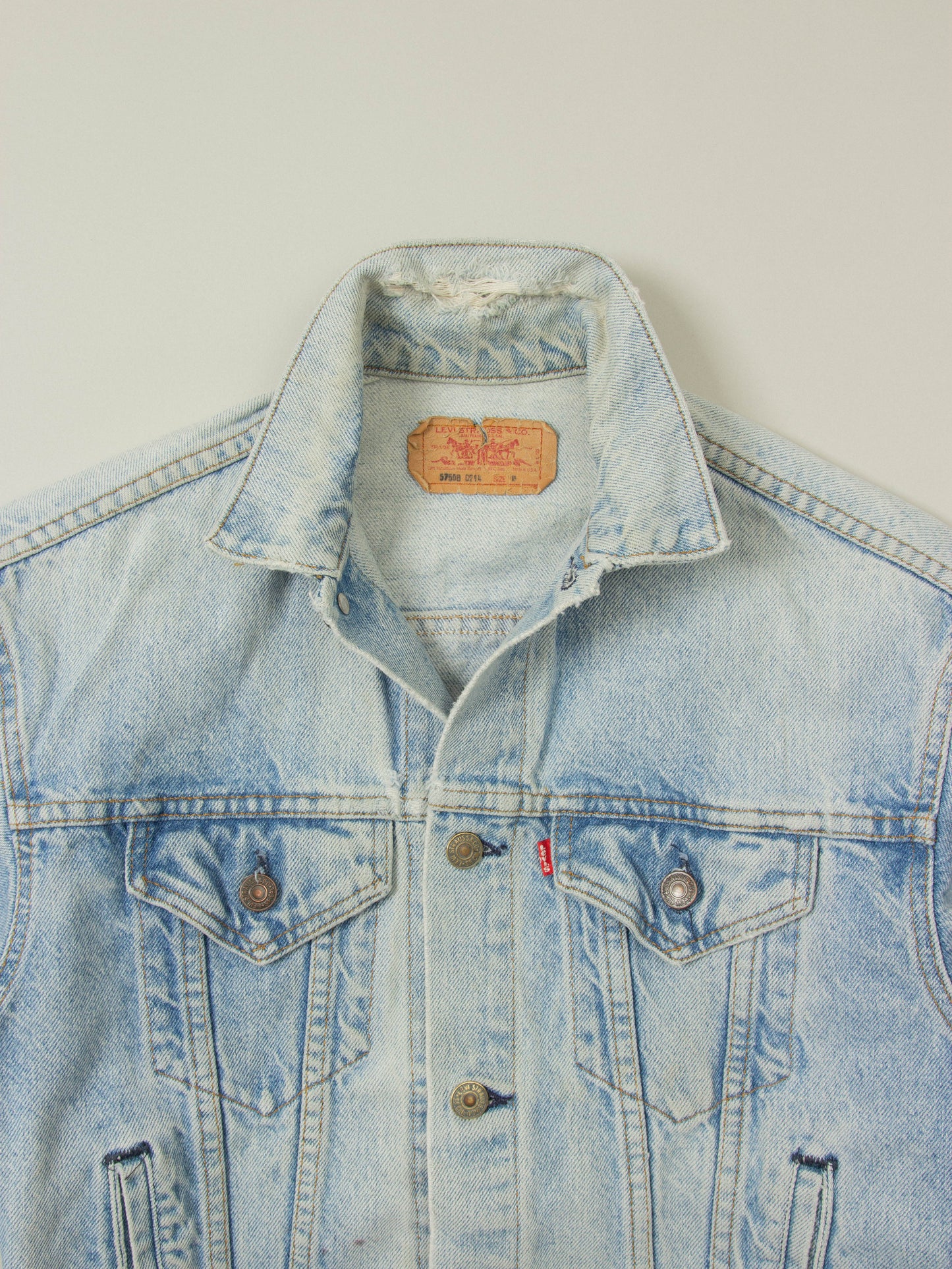 Vtg 1990s Levi's Denim Trucker Jacket - Made in USA (XS)