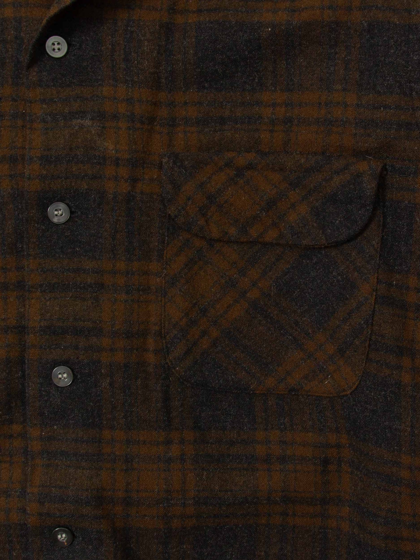Vtg 1960s Pendleton Plaid Wool Shirt – Made in USA (XL)