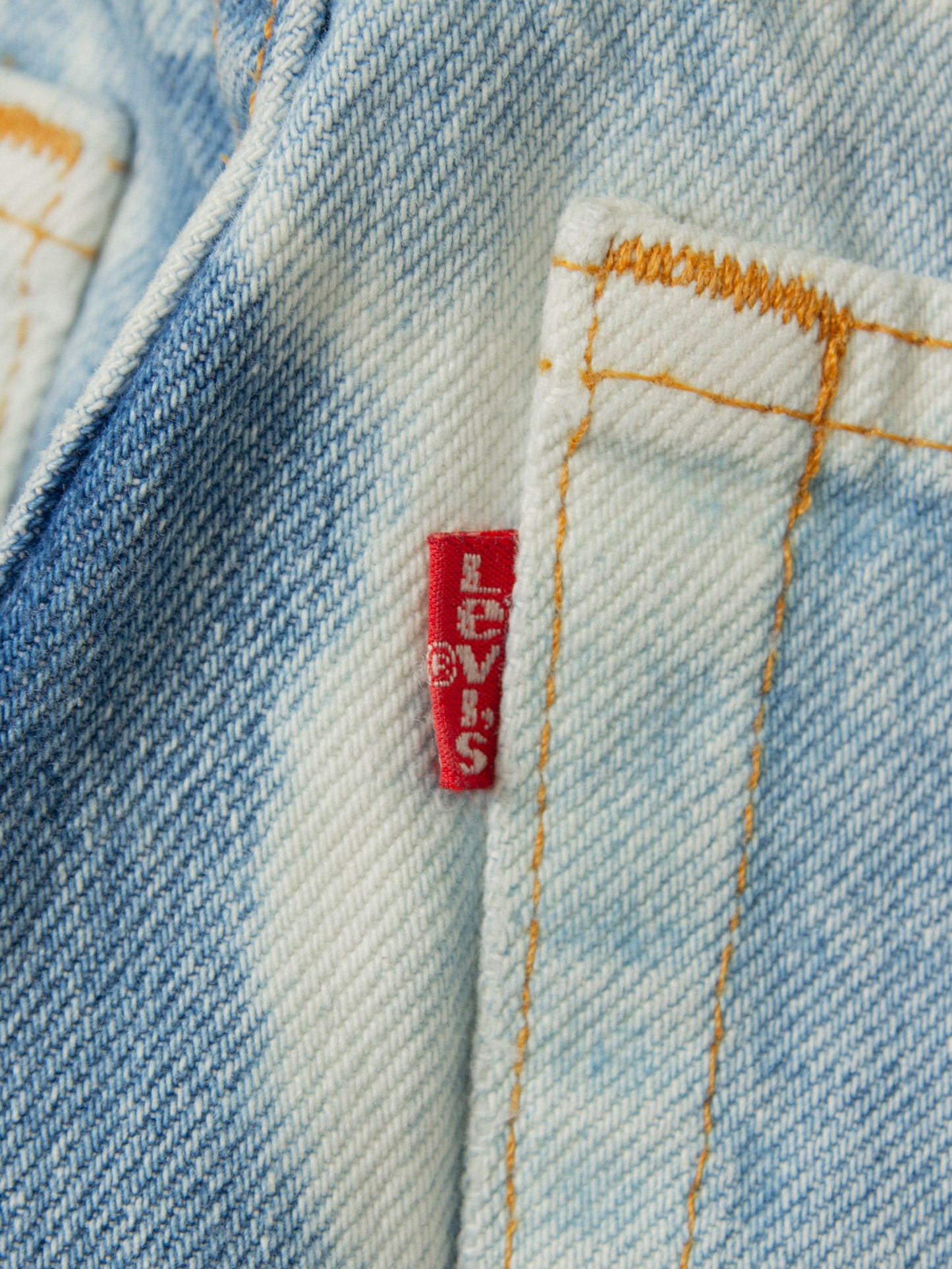 Vtg 1980s Levi's 505 Bleached Jeans - Made in USA (36x31)