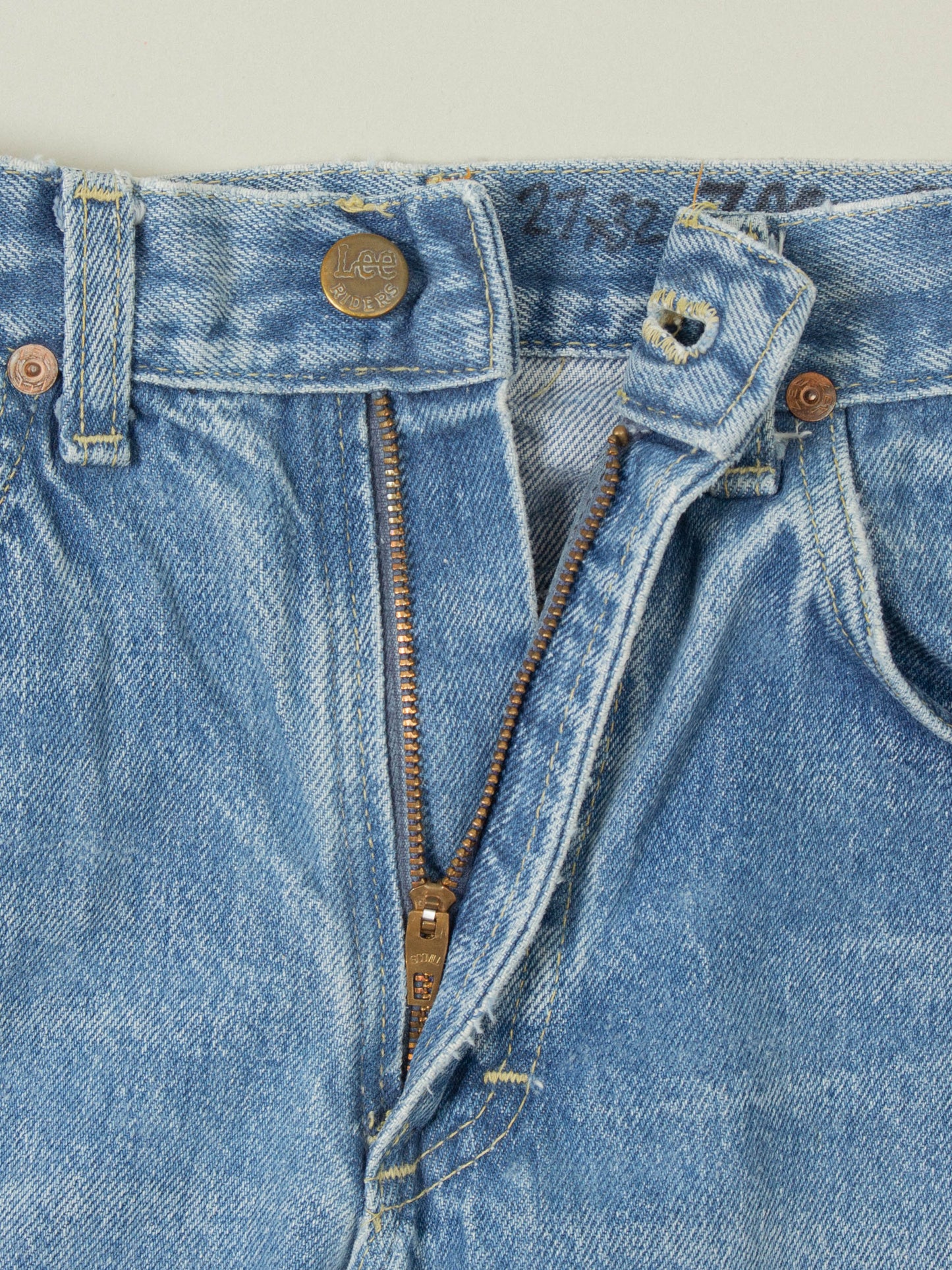 Vtg 1980s Lee Riders Jeans - Made in USA (27x32)