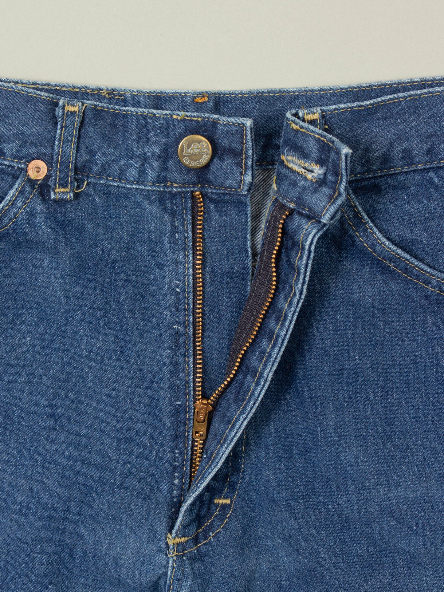 Vtg 1980s Lee Riders Jeans - Made in USA (25x34)
