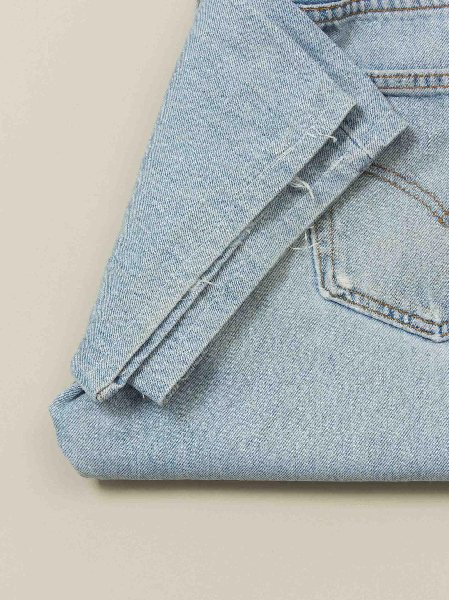 Vtg 1990s Levi's 501 Jeans – Made in Canada (34x31)