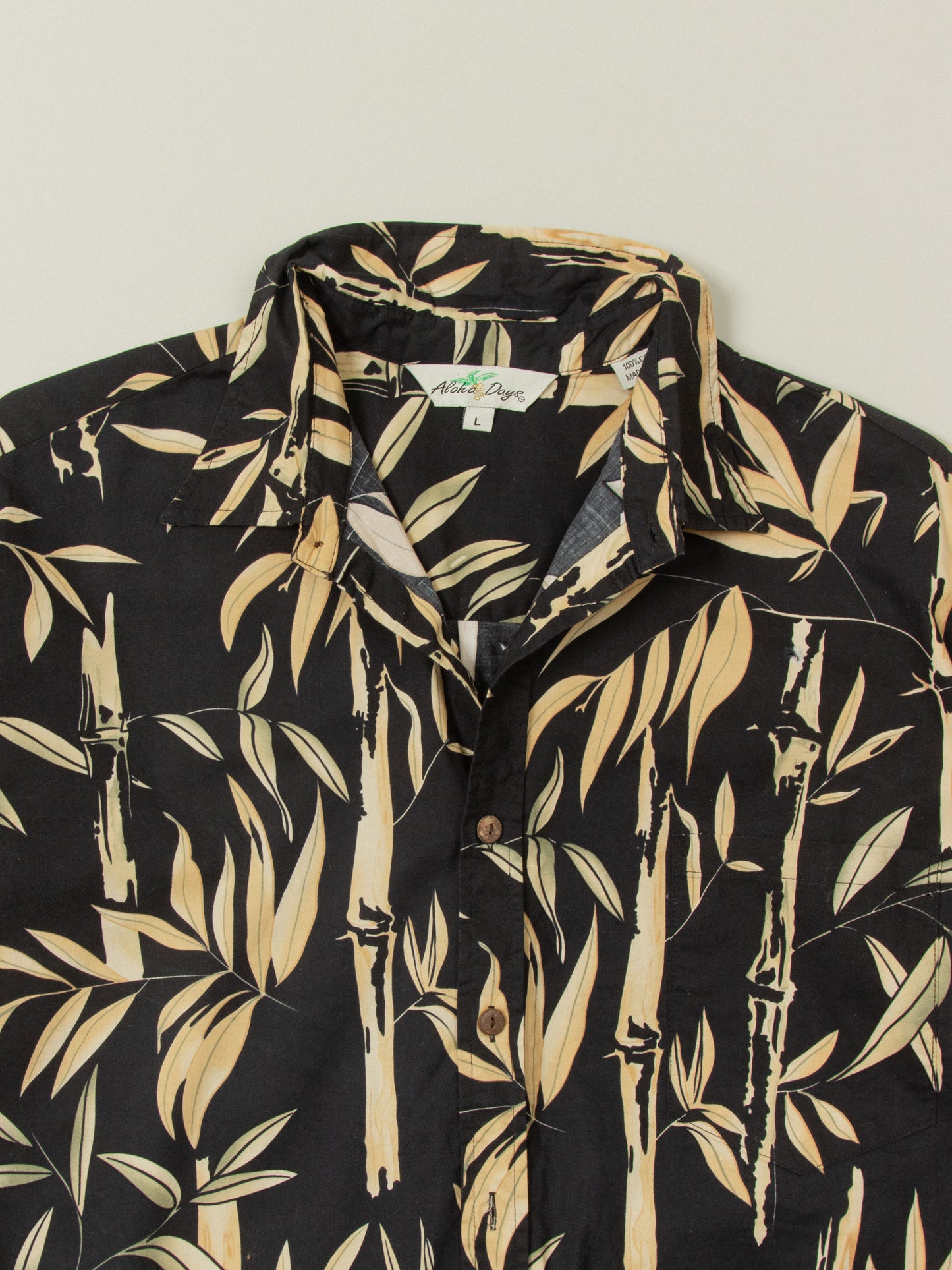 Vtg 1990s Hawaiian Shirt (M)