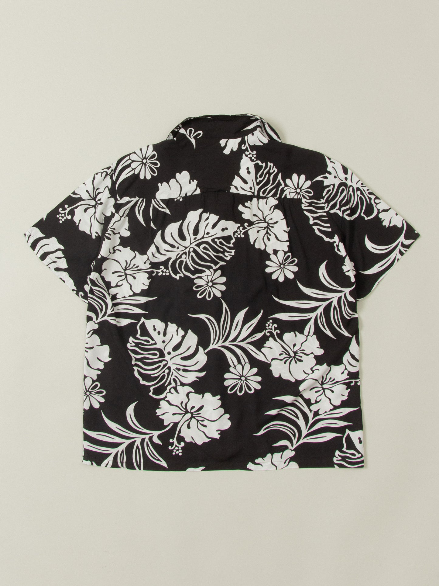 Vtg 1990s Hawaiian Shirt - Made in USA (M)