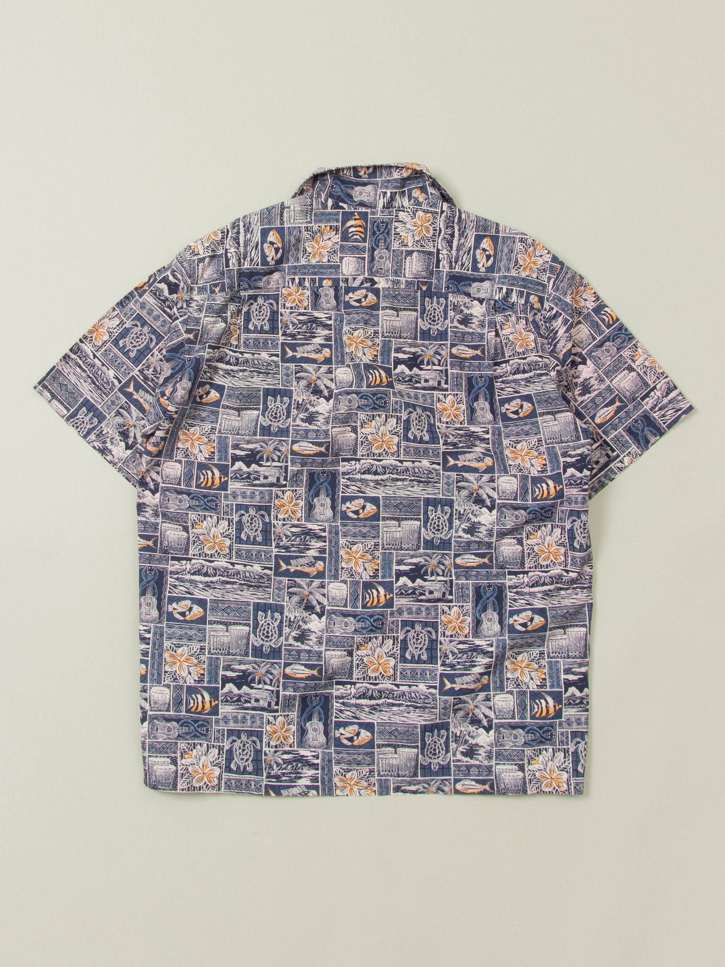 Vtg 1980s Hawaiian Shirt - Made in USA (L)