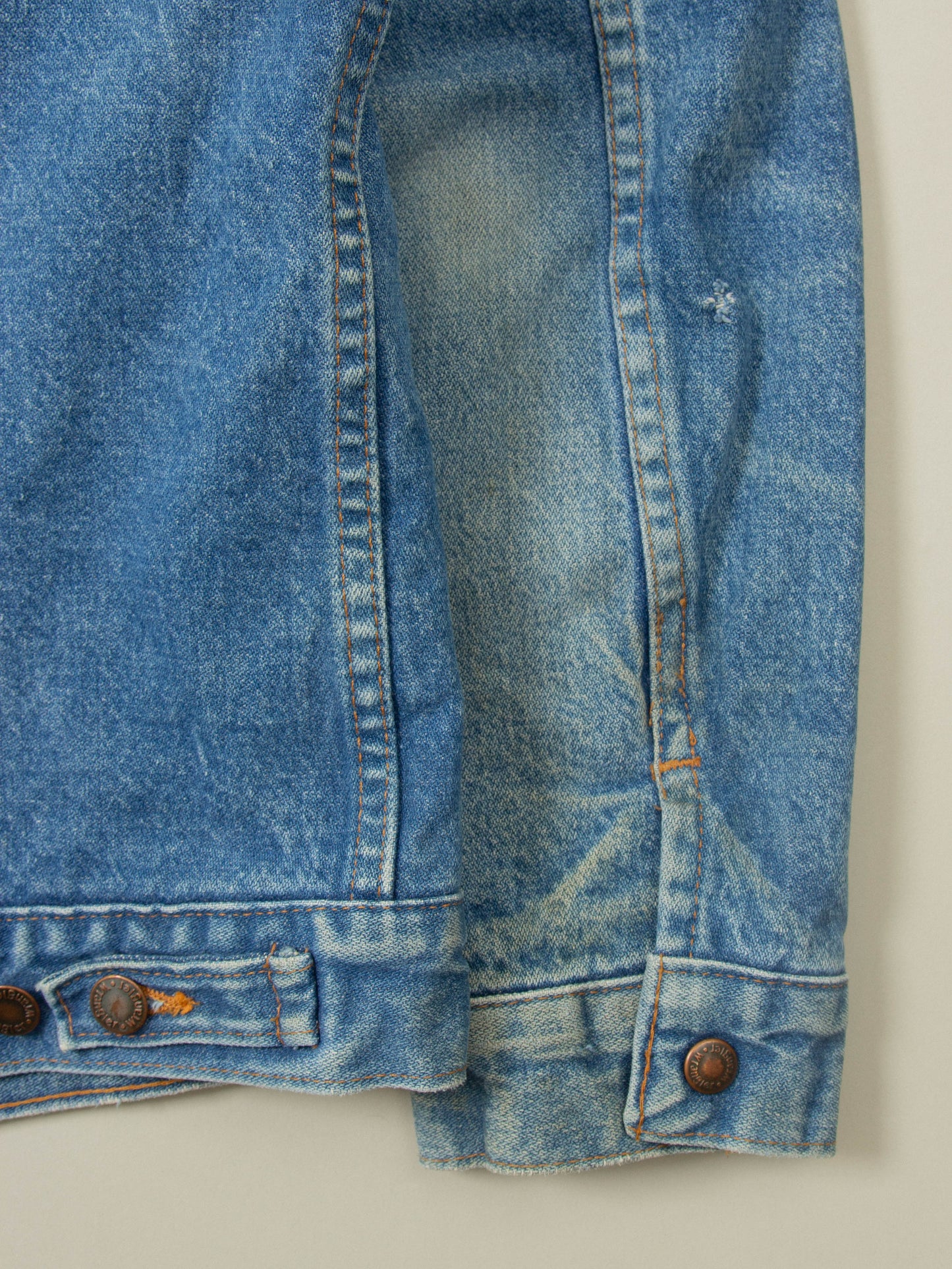 Vtg 1990s Wrangler Lined Denim Jacket - Made in USA (L)