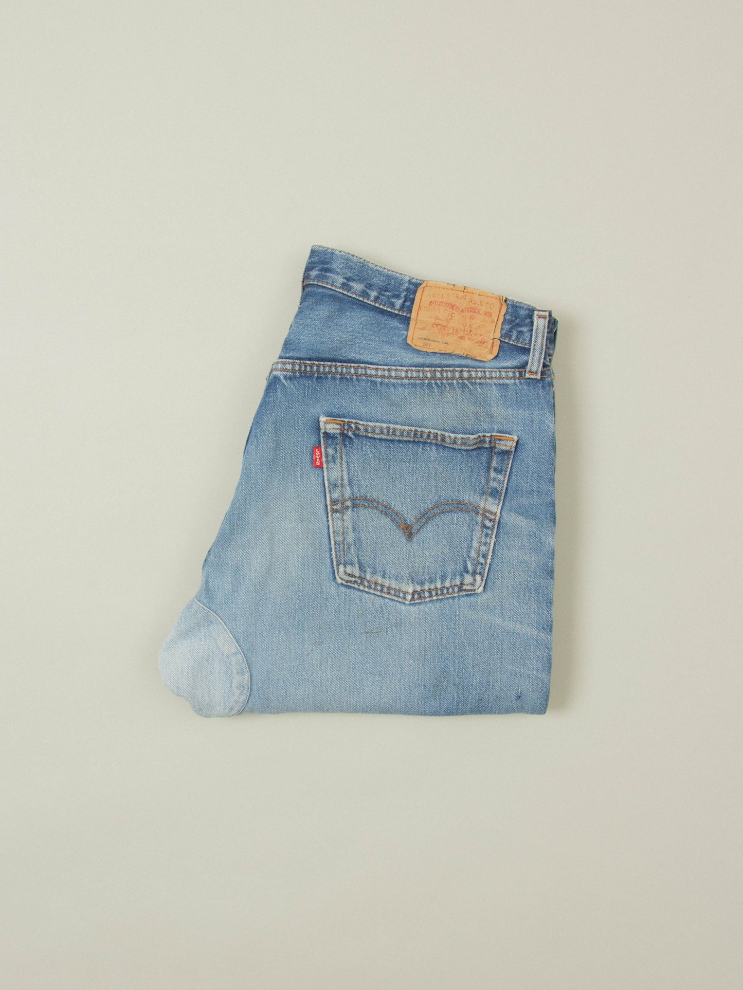 Vtg 1990s Patched Levi's 501 (36x36)