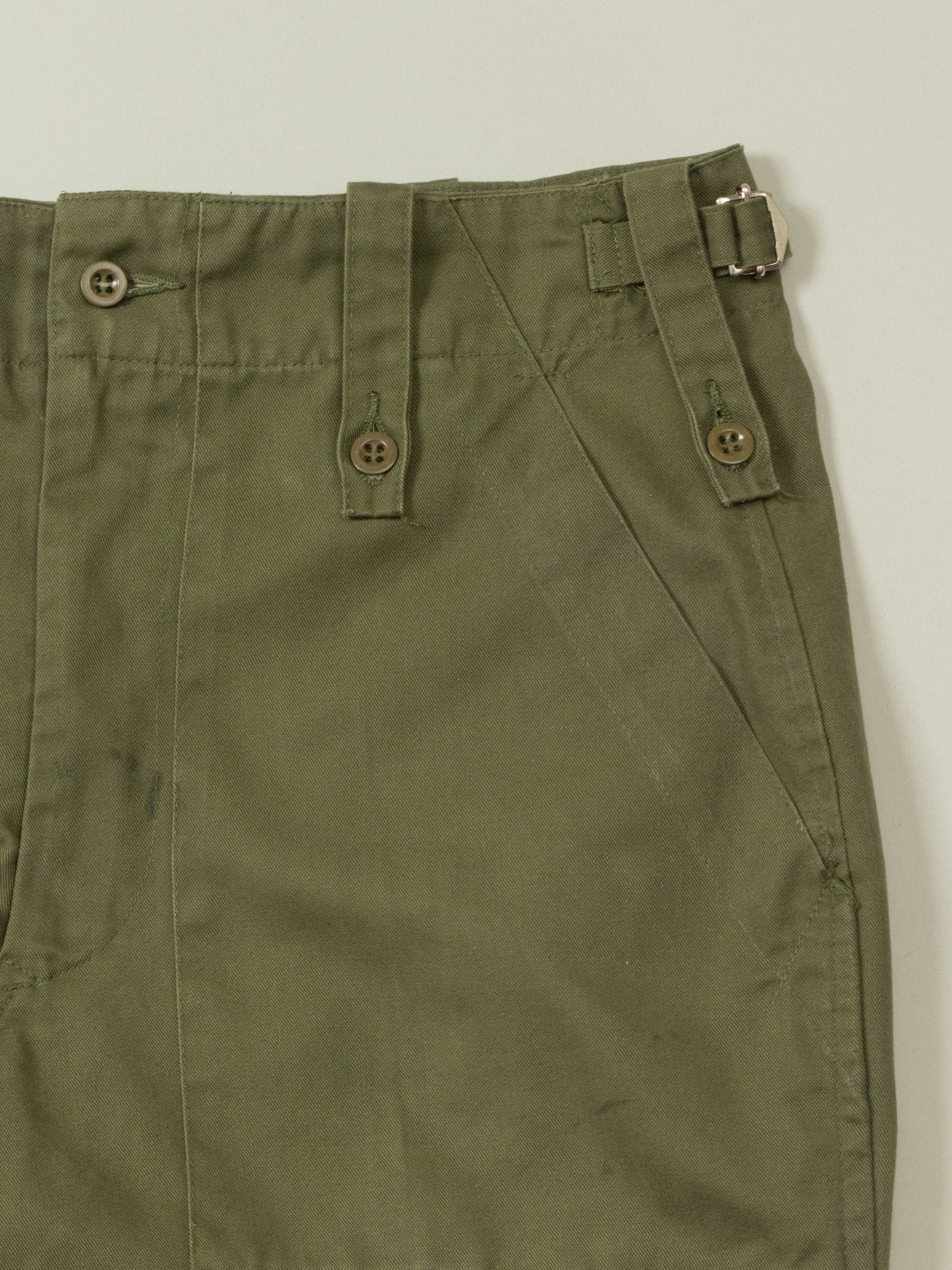 Vtg British Army OG Lightweight Cargo Fatigue Pants