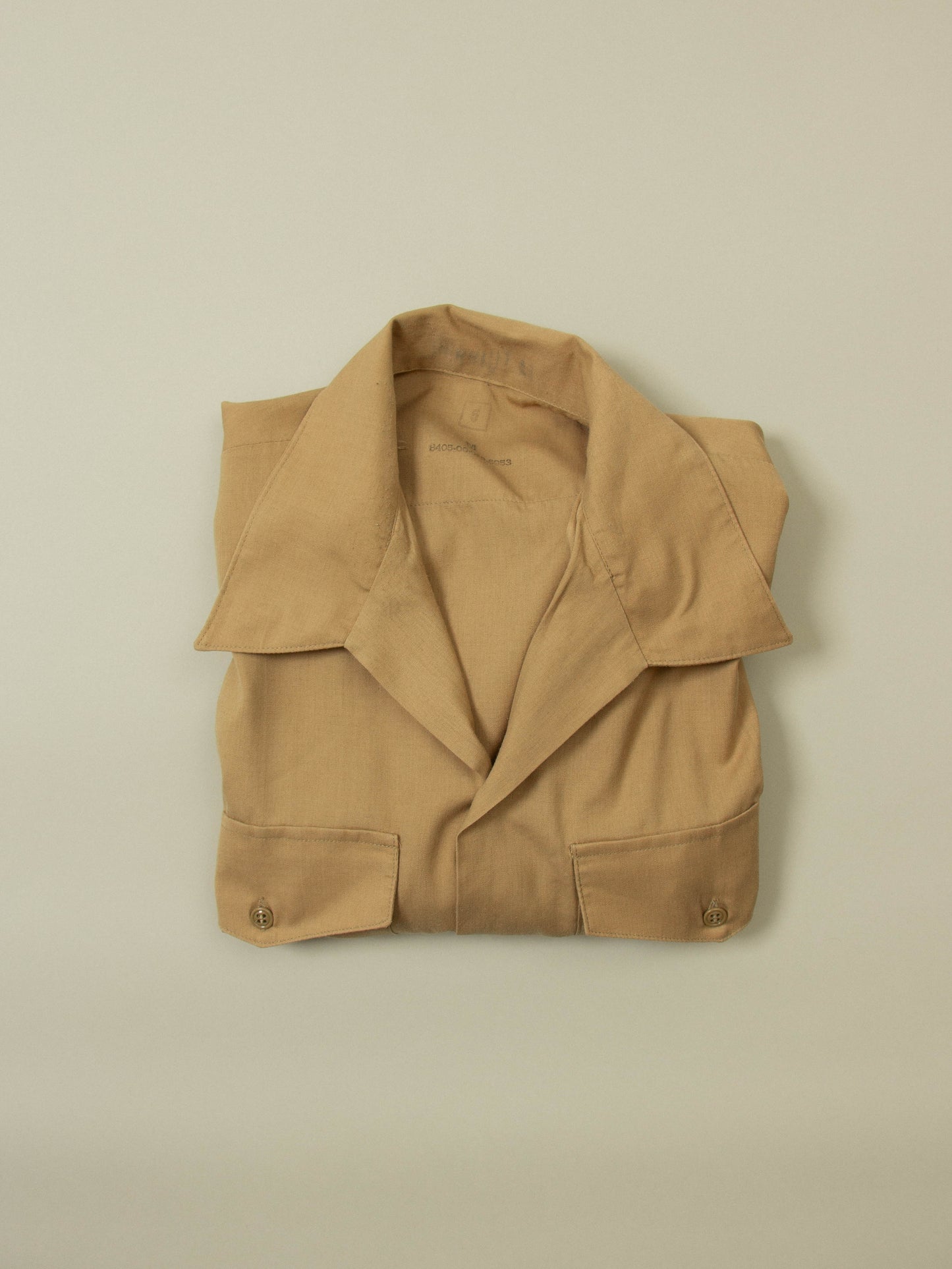 Vtg 1980s US Army Short Sleeve Officer Shirt (M)