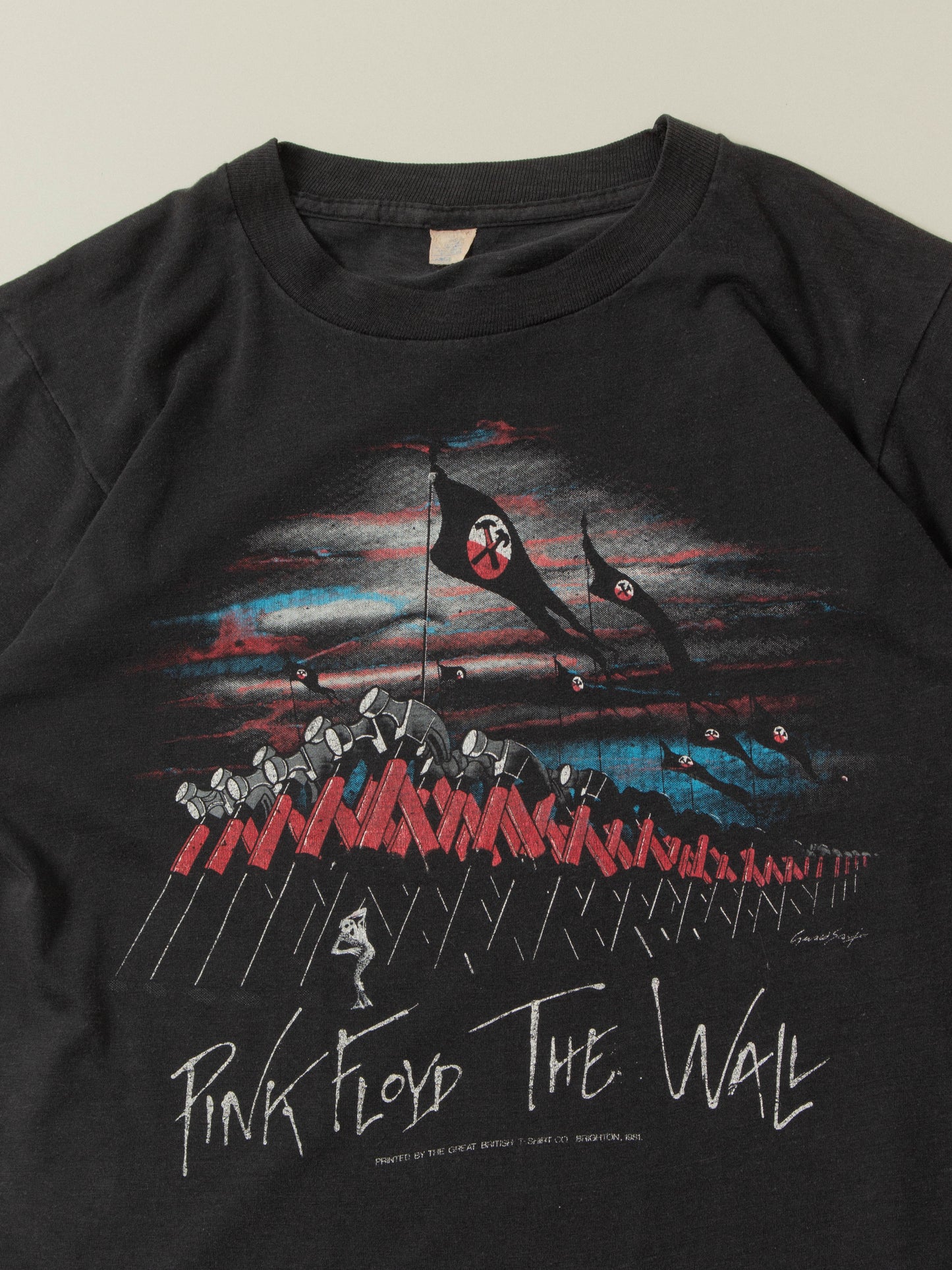 Vtg Rare 1980s Pink Floyd 'The Wall' Single Stitch Tee (S/M)
