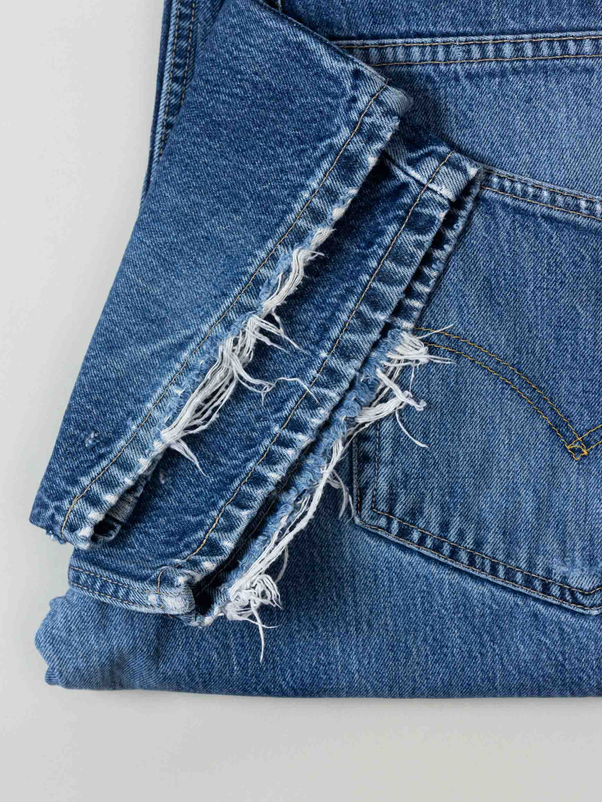 Vtg 1990s Levi's 'Dry Goods' Jeans (32x32)