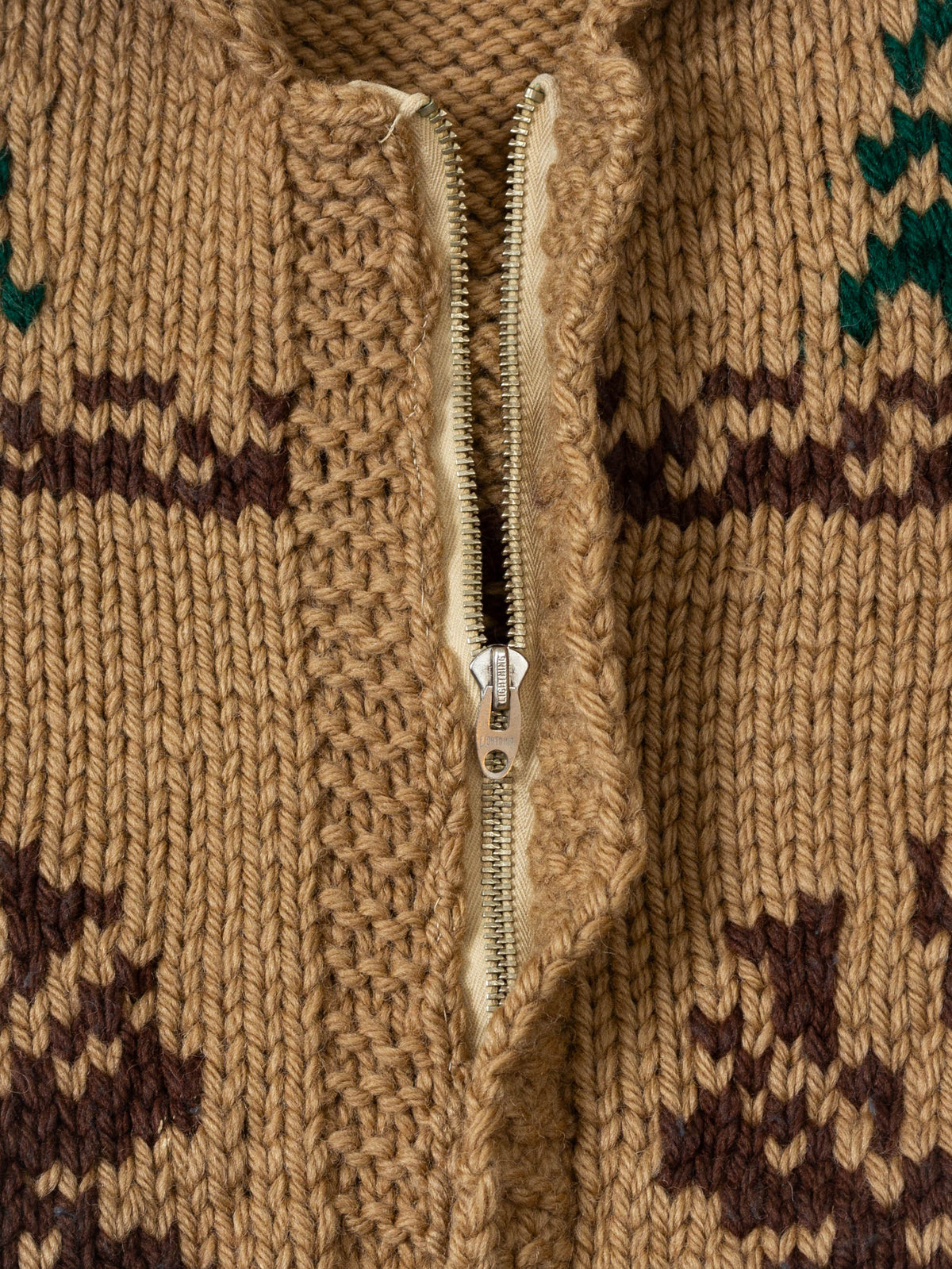 Vtg 1970s Cowichan Wool Knit Sweater (XL)