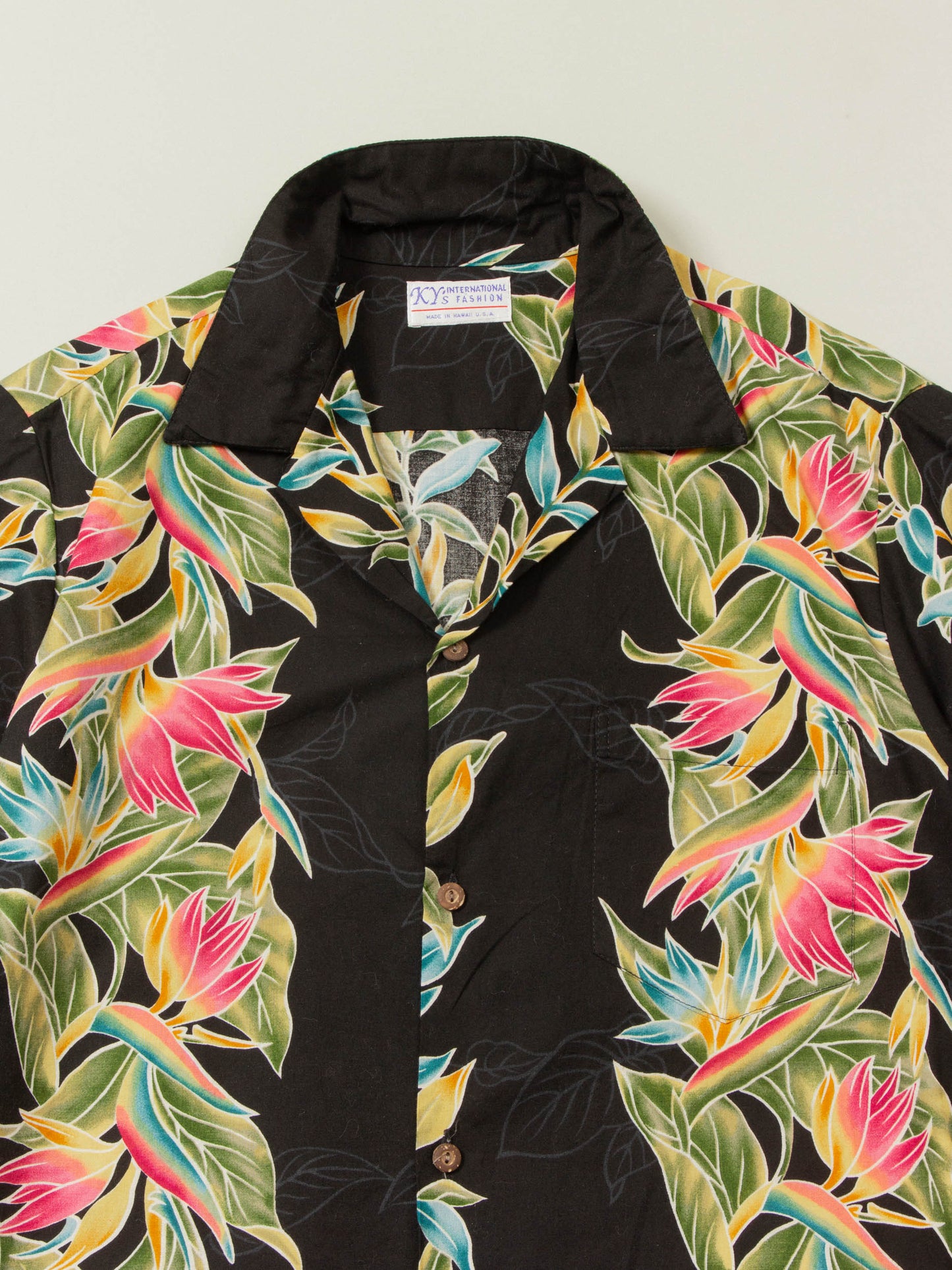 Vtg 1990s Hawaiian Shirt - Made in Hawaii (M)