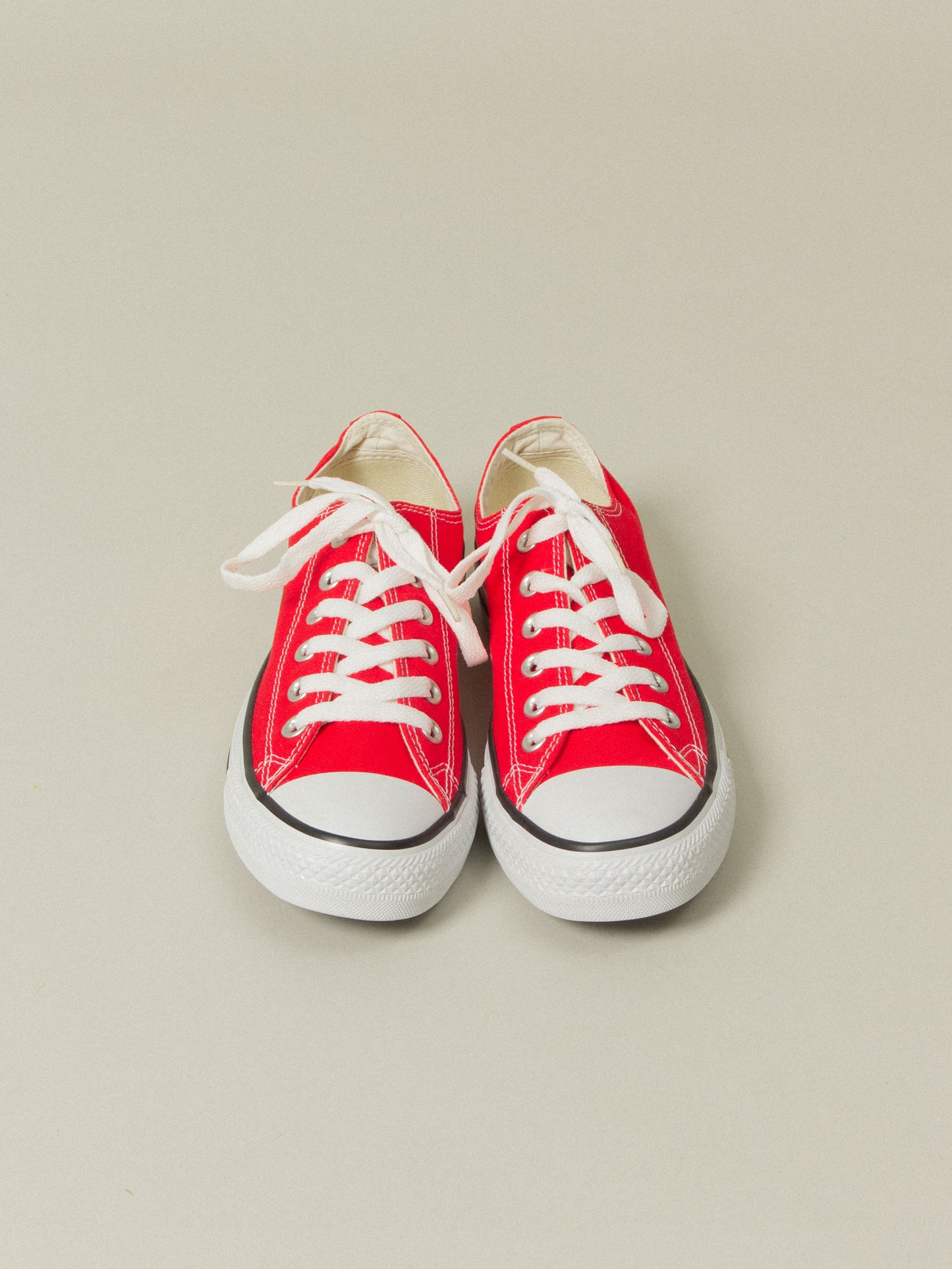 NOS Early 2000s Converse All Star Low-Top - Red