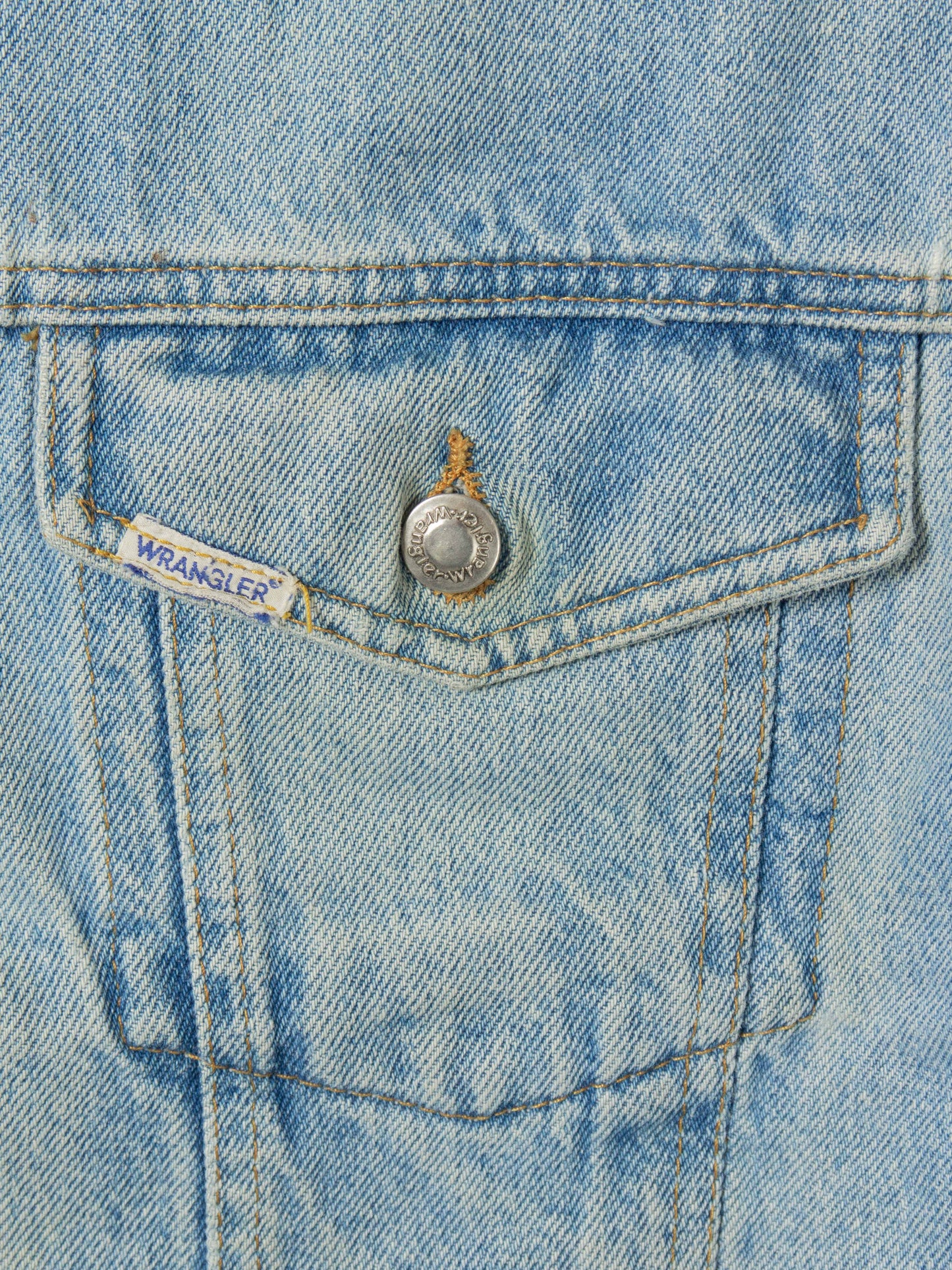 Vtg 1980s Wrangler 'No Fault' Denim Jacket - Made in USA (L)