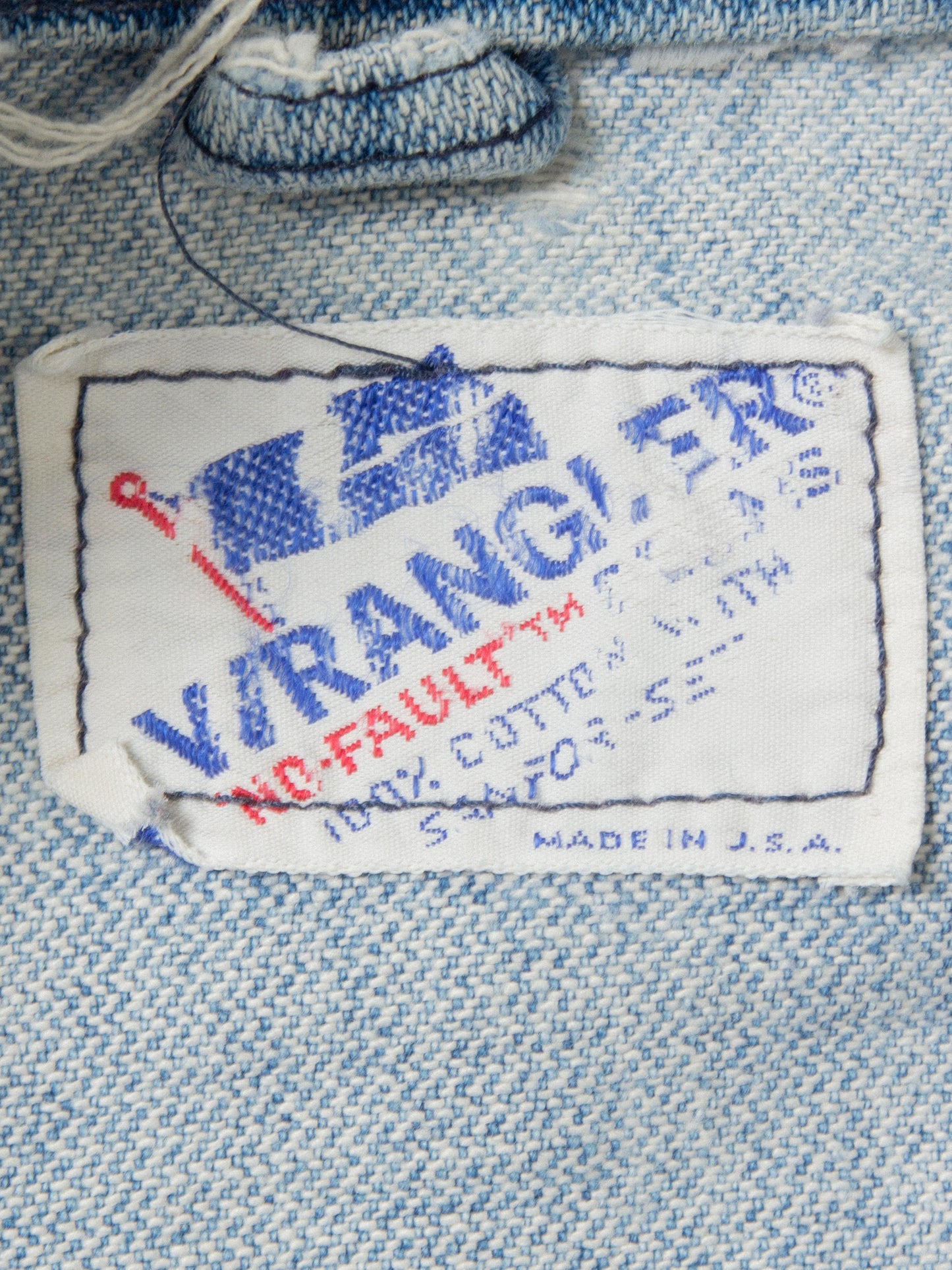 Vtg 1980s Wrangler 'No Fault' Denim Jacket - Made in USA (M)